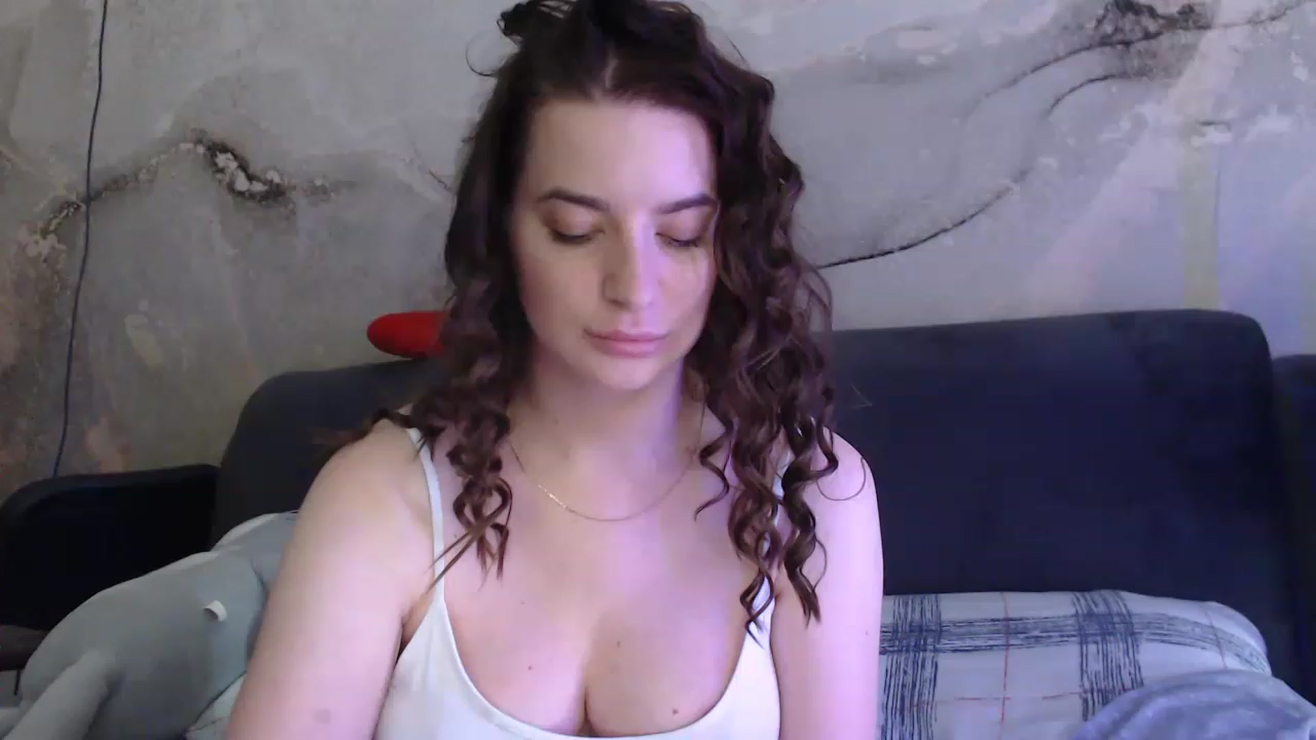 Gallery image thumbnail from An_Basset's myfreecams stream on, 07/10/2023, 14:02 image 18 of 20