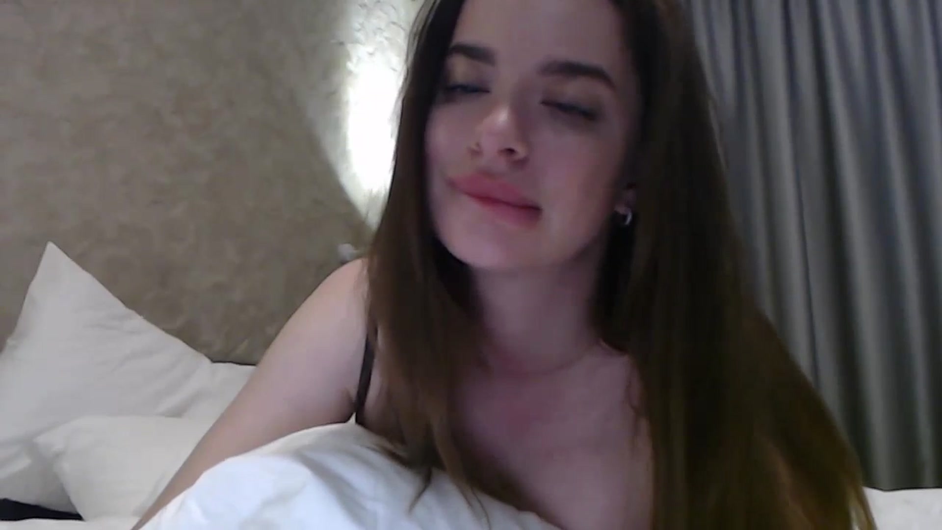 Gallery image thumbnail from An_Basset's myfreecams stream on, 09/06/2023, 04:36 image 6 of 20