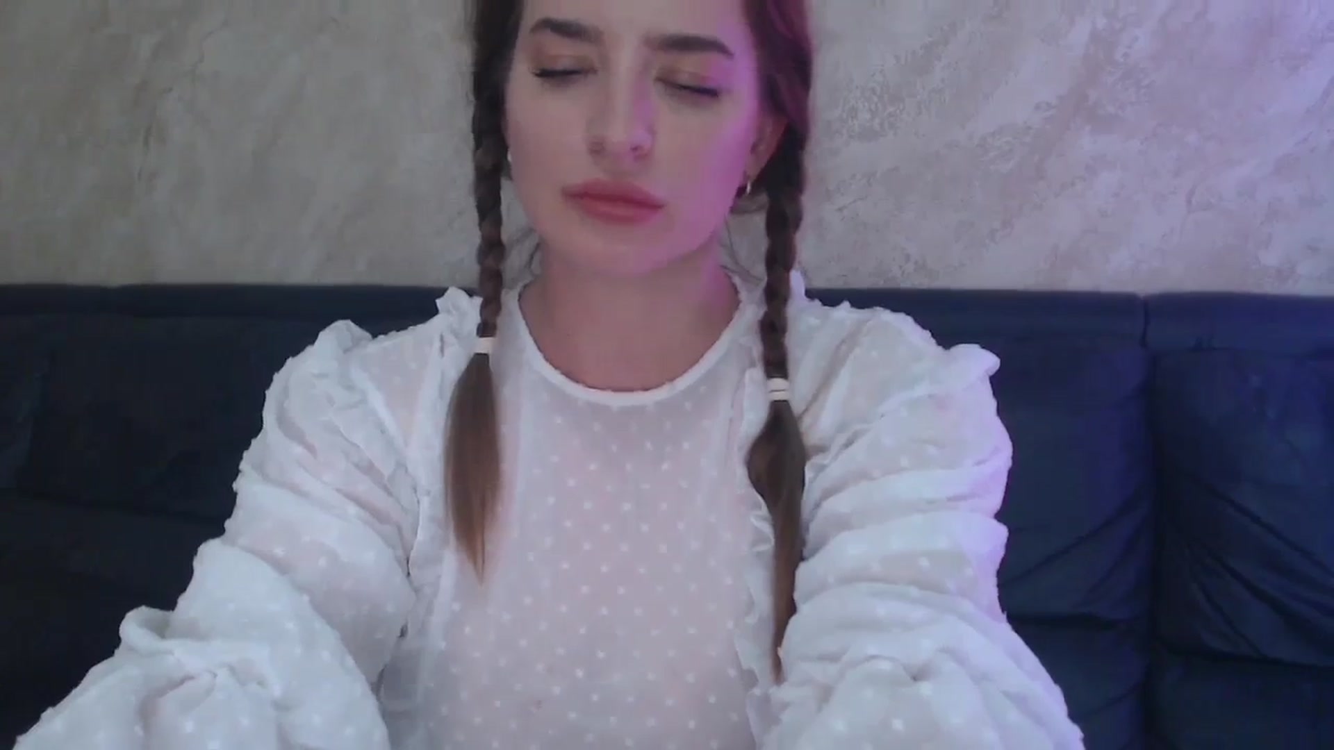 Gallery image thumbnail from An_Basset's myfreecams stream on, 09/30/2023, 23:24 image 12 of 20