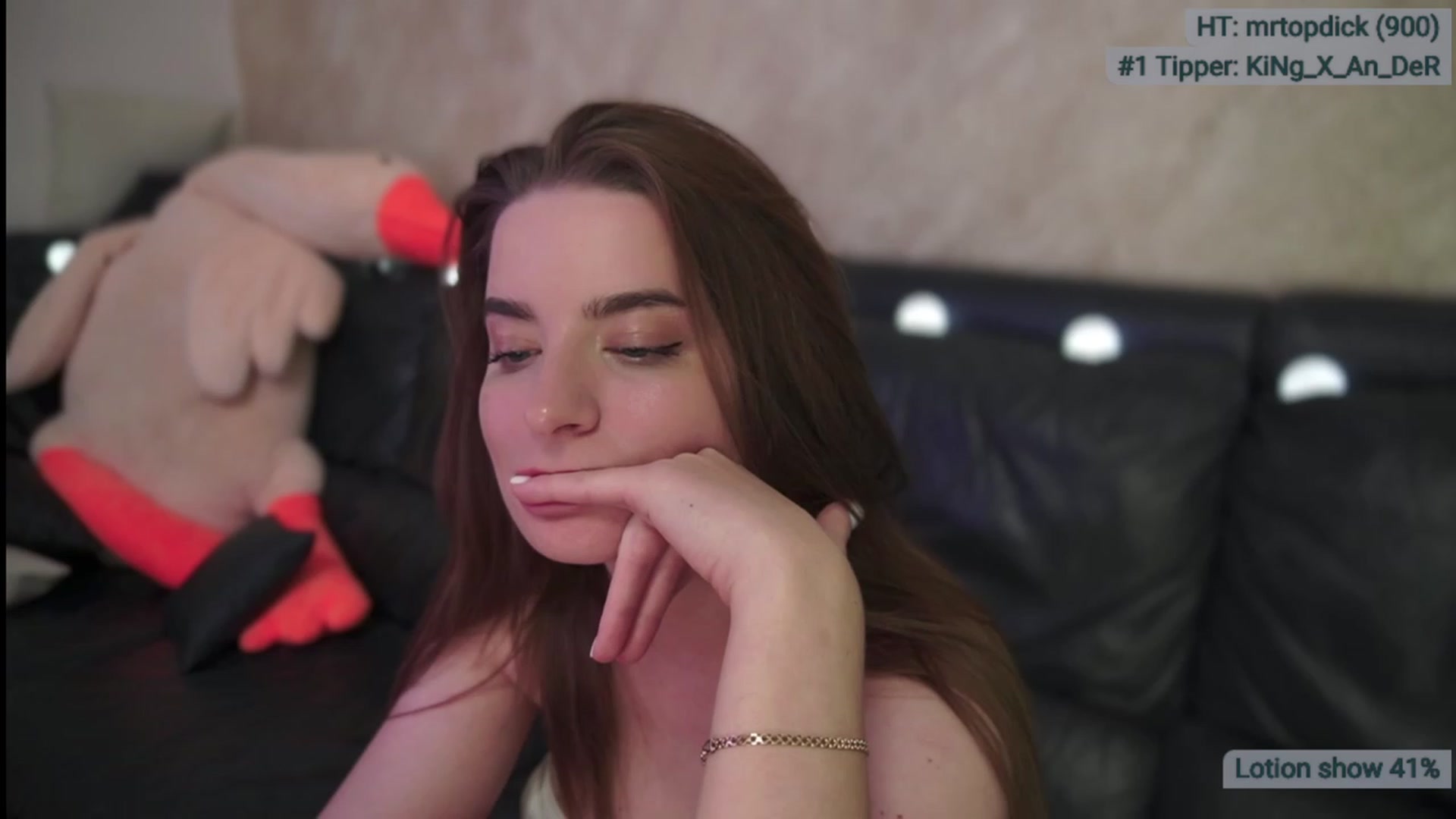 Gallery image thumbnail from An_Basset's myfreecams stream on, 11/07/2023, 23:40 image 11 of 20