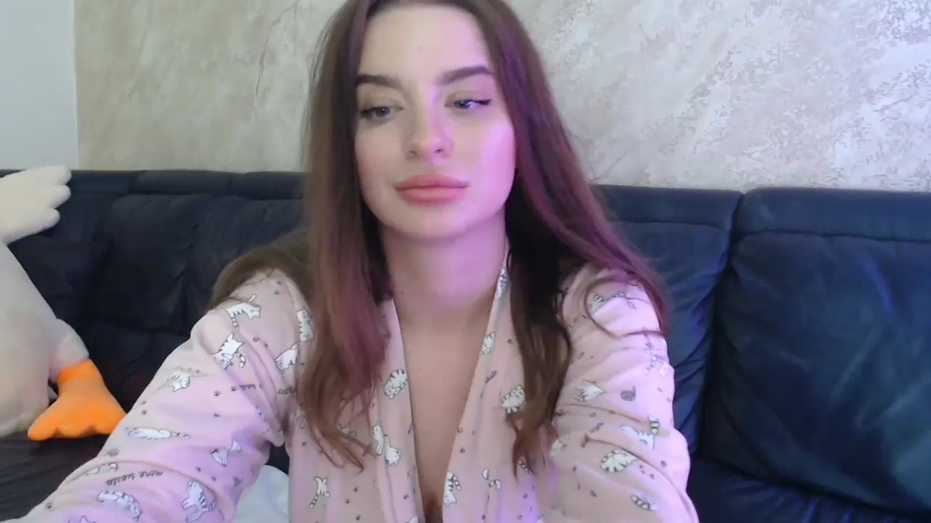 Gallery image thumbnail from An_Basset's myfreecams stream on, 11/22/2023, 21:38 image 14 of 20