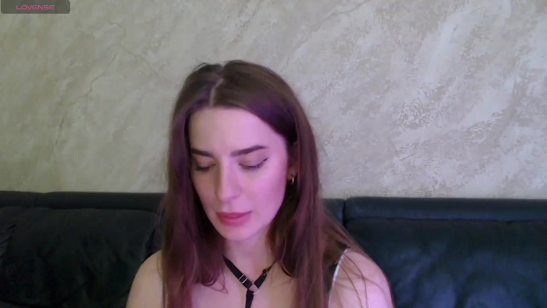 Gallery image thumbnail from An_Basset's myfreecams stream on, 12/29/2023, 21:59 image 5 of 20