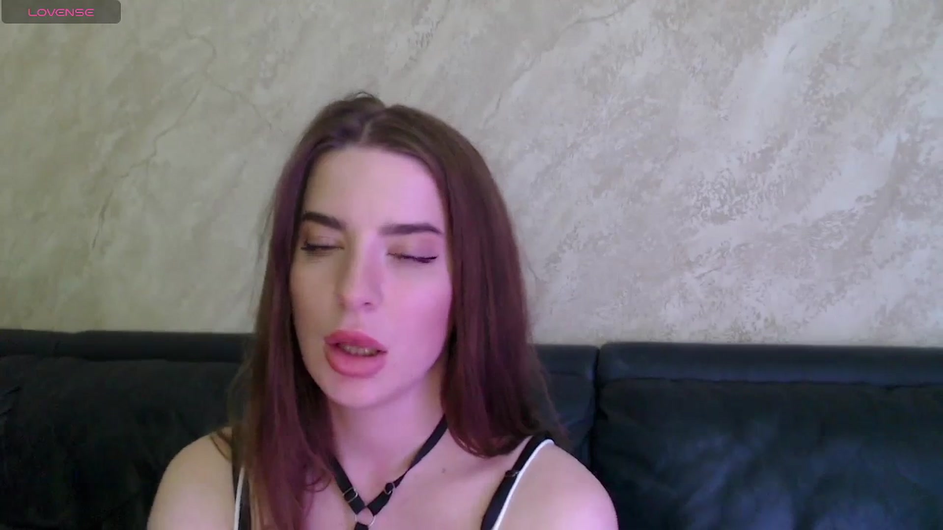 Gallery image thumbnail from An_Basset's myfreecams stream on, 12/29/2023, 21:59 image 2 of 20