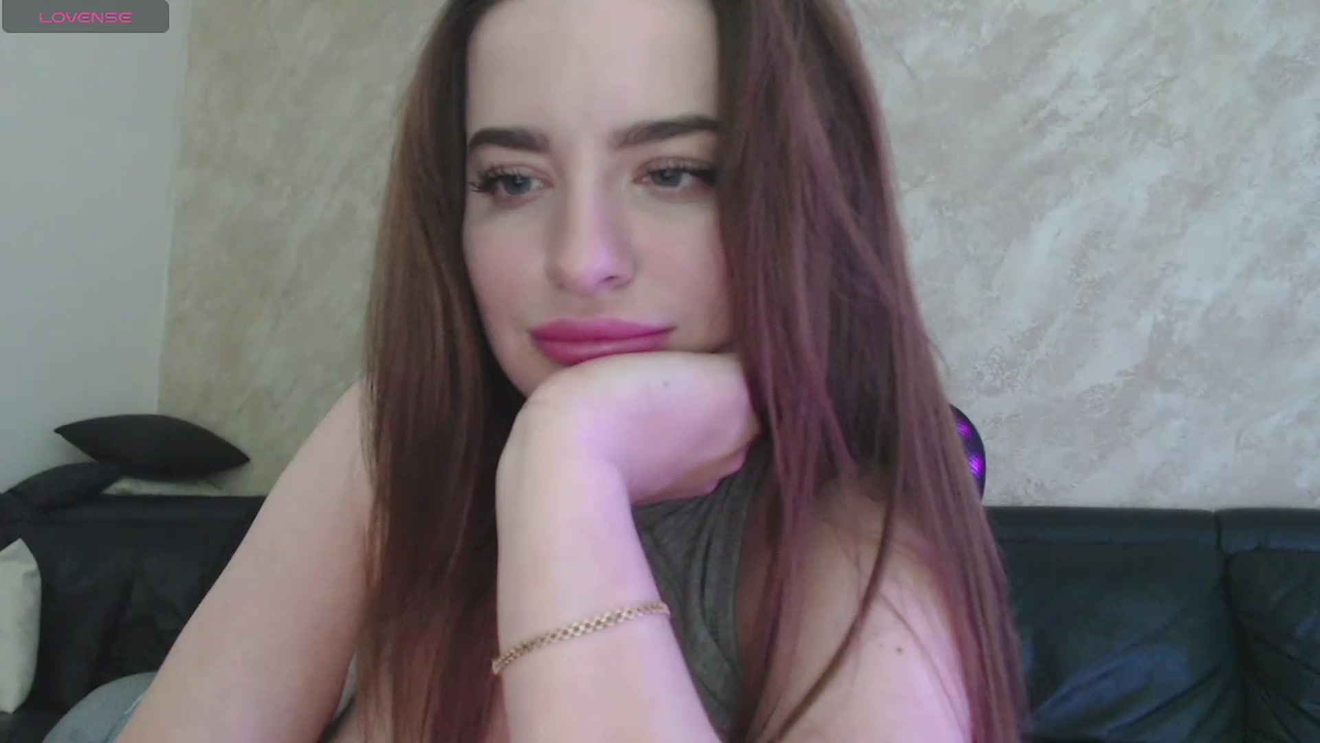 Gallery image thumbnail from An_Basset's myfreecams stream on, 01/13/2024, 20:54 image 6 of 20
