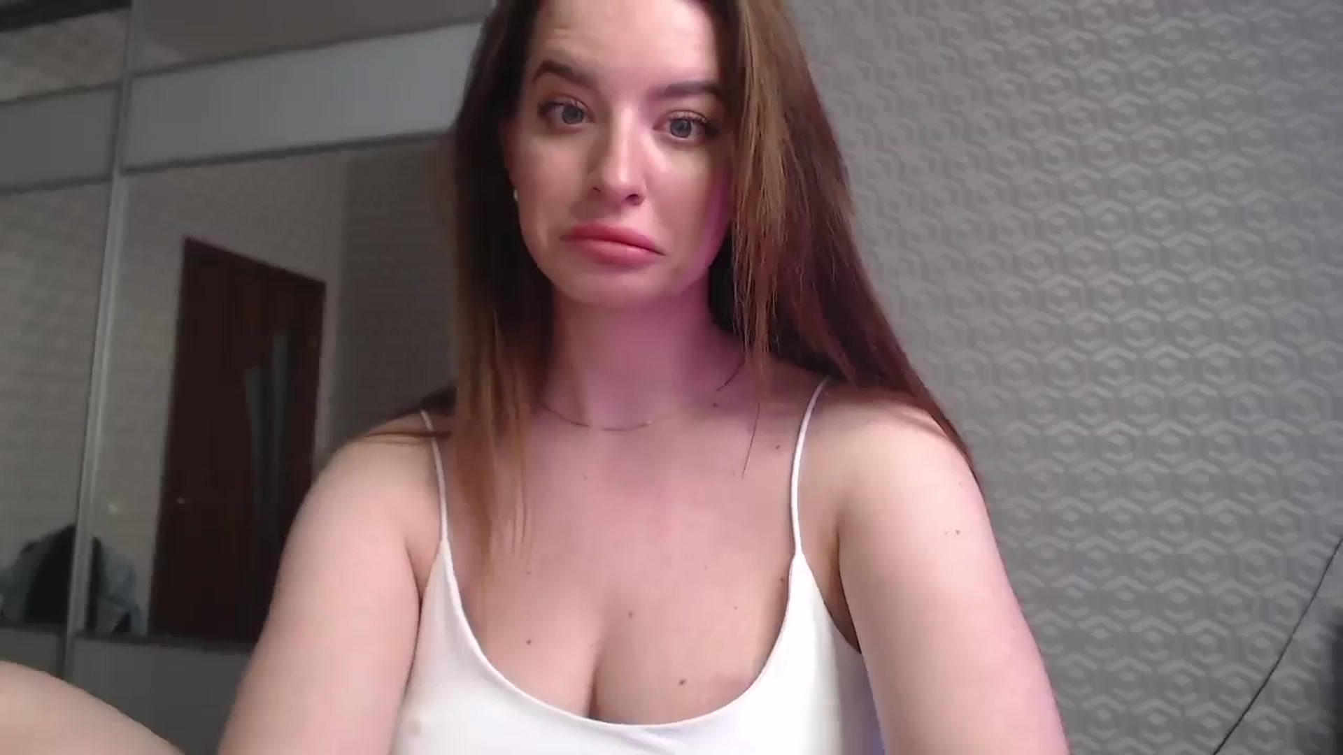Gallery image thumbnail from An_Basset's myfreecams stream on, 02/19/2024, 21:29 image 15 of 20