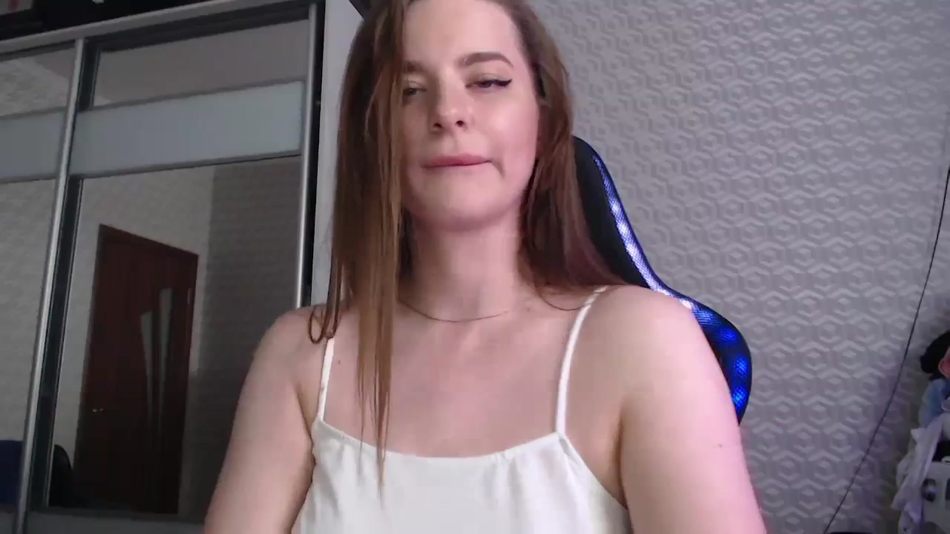 Gallery image thumbnail from An_Basset's myfreecams stream on, 03/11/2024, 20:31 image 12 of 20