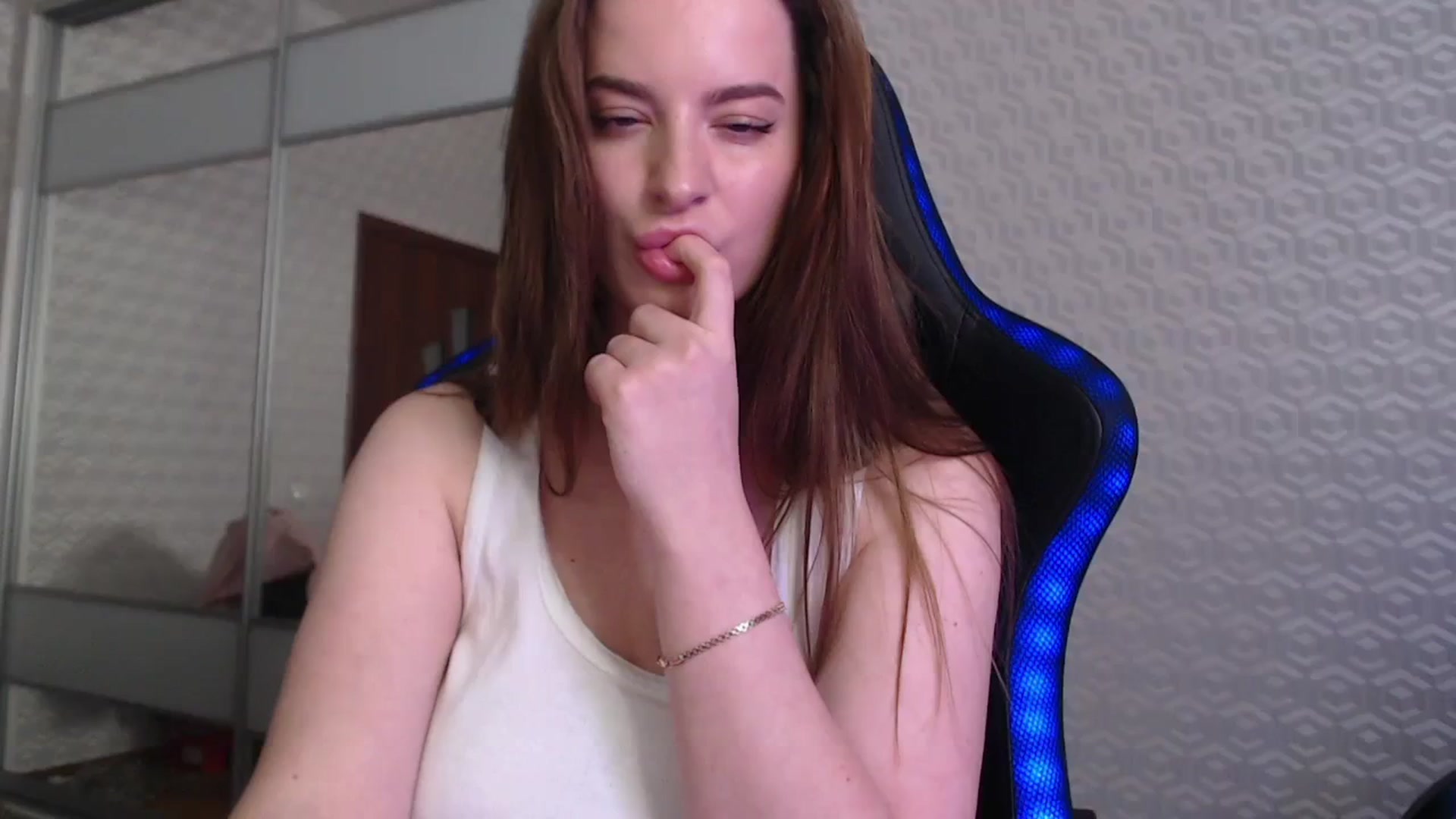 Gallery image thumbnail from An_Basset's myfreecams stream on, 03/12/2024, 22:58 image 1 of 20