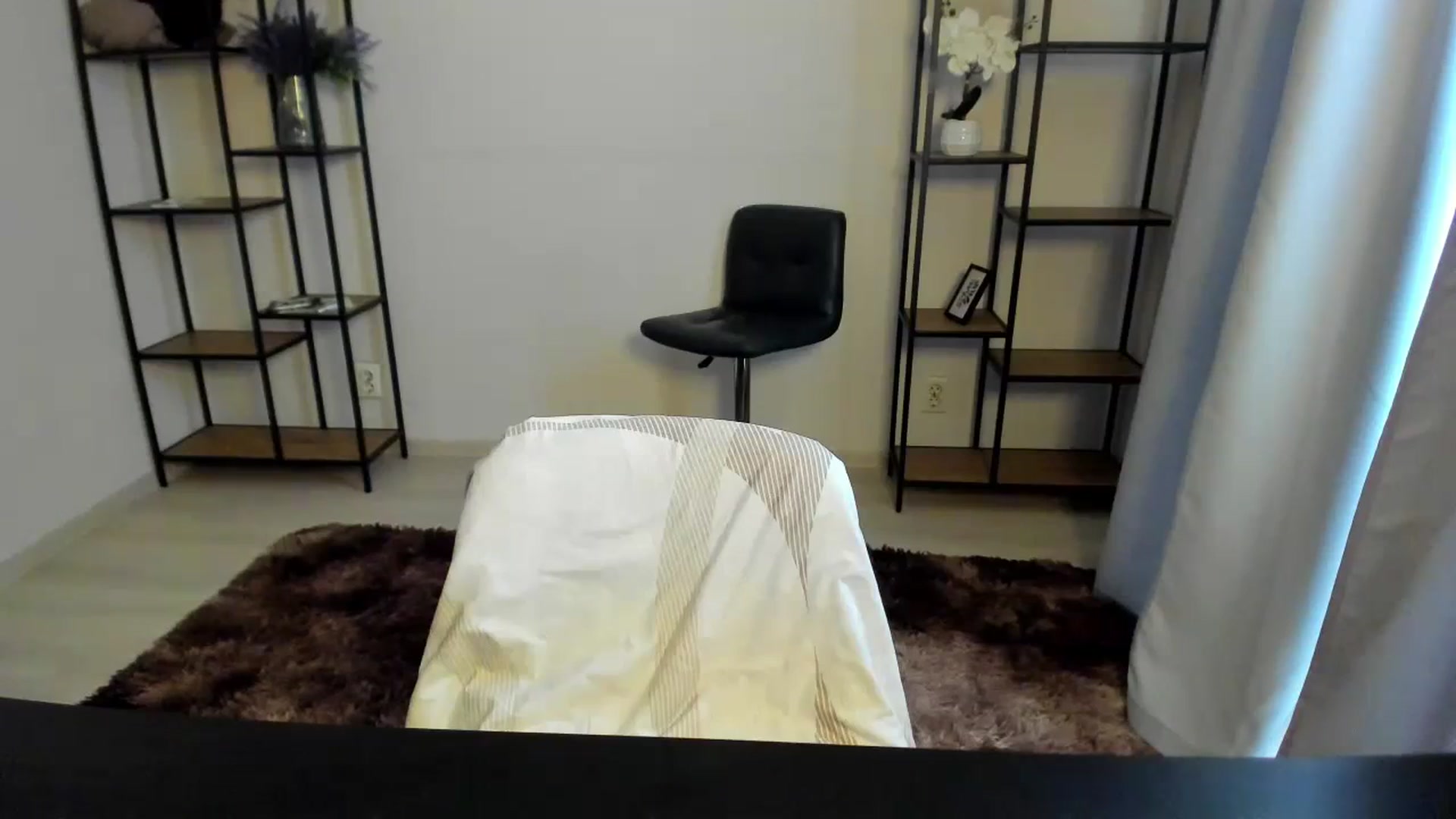 Gallery image thumbnail from An_sonia's myfreecams stream on, 02/13/2024, 10:48 image 19 of 20