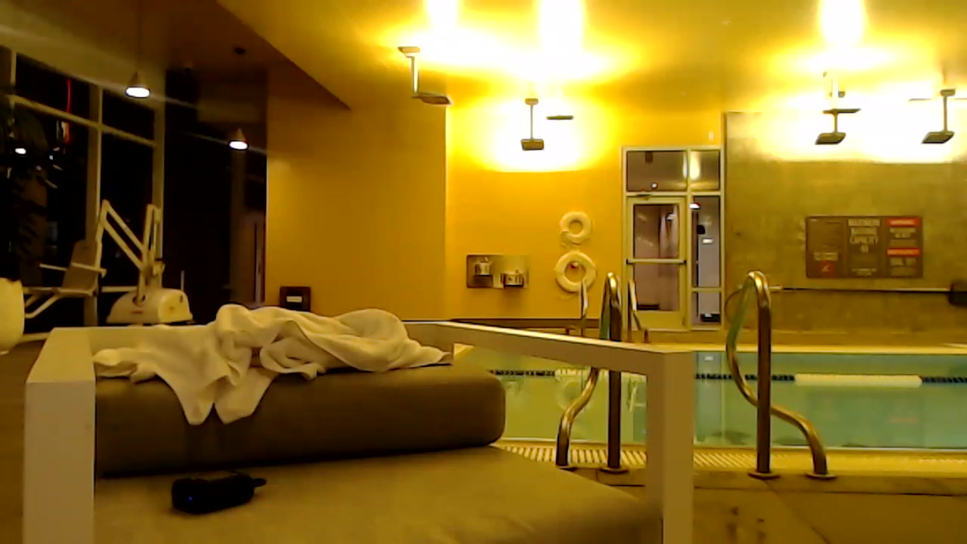 Gallery image thumbnail from AnaFoxx's myfreecams stream on, 12/11/2022, 11:32 image 19 of 20