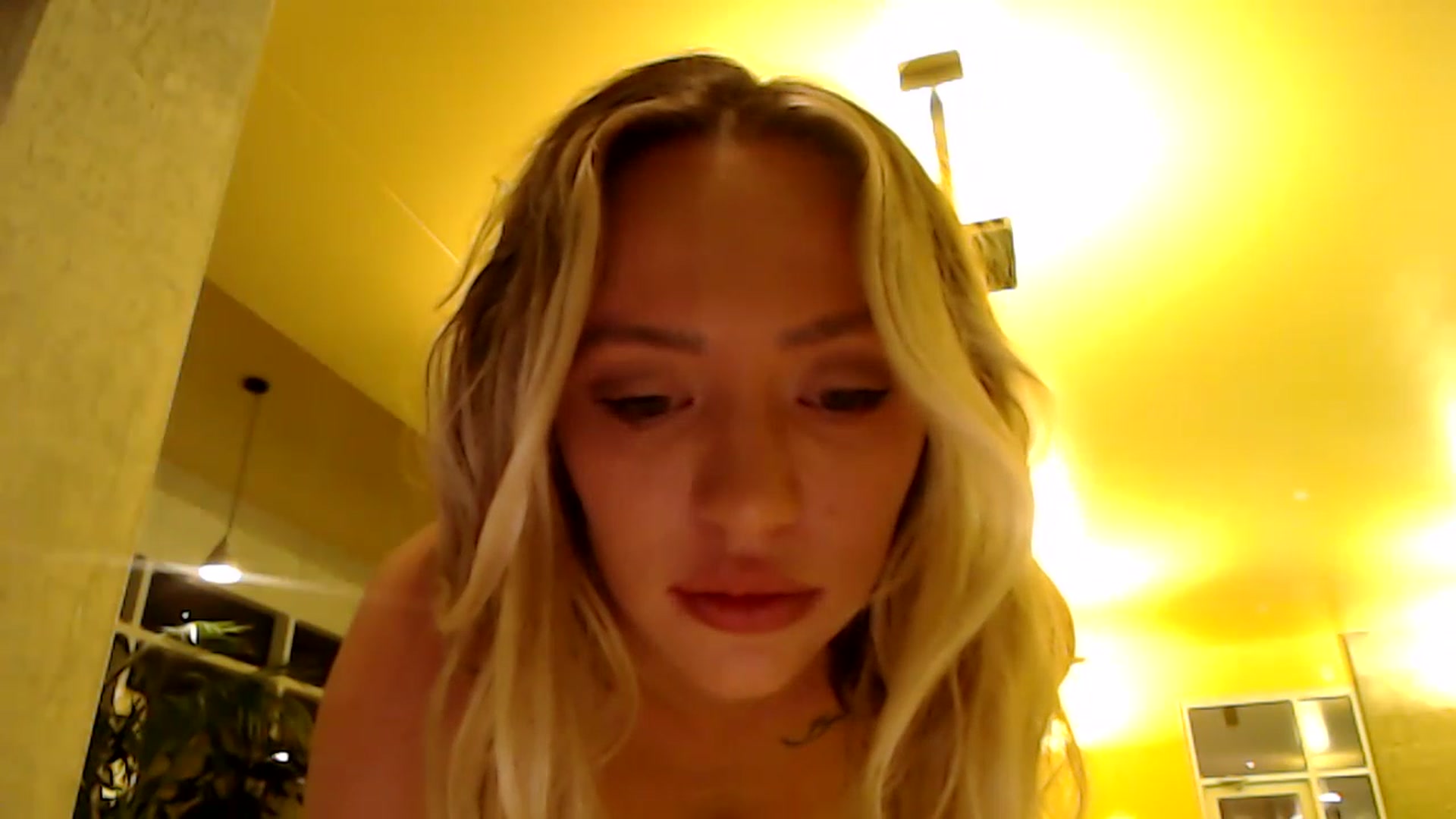 Gallery image thumbnail from AnaFoxx's myfreecams stream on, 12/11/2022, 11:32 image 13 of 20
