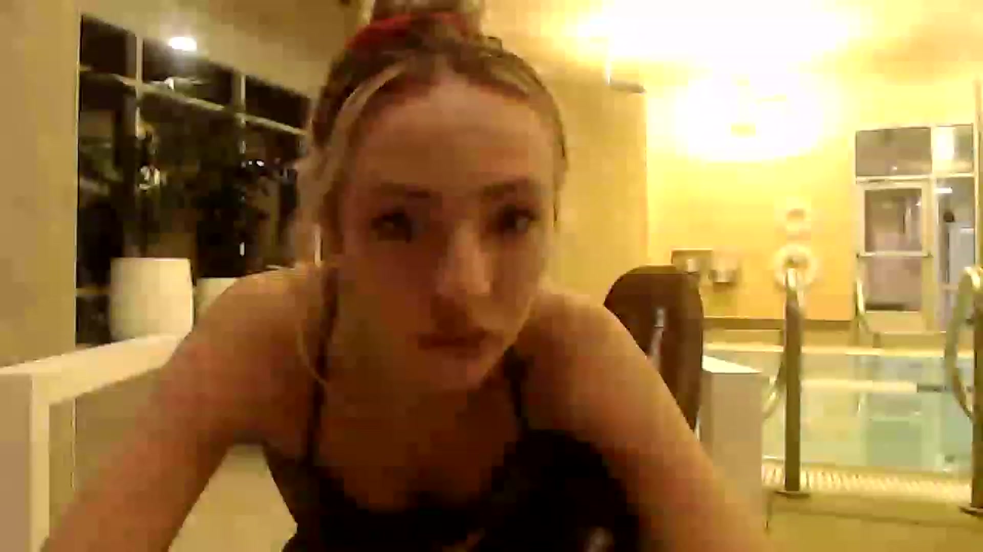 Gallery image thumbnail from AnaFoxx's myfreecams stream on, 12/12/2022, 09:42 image 15 of 20