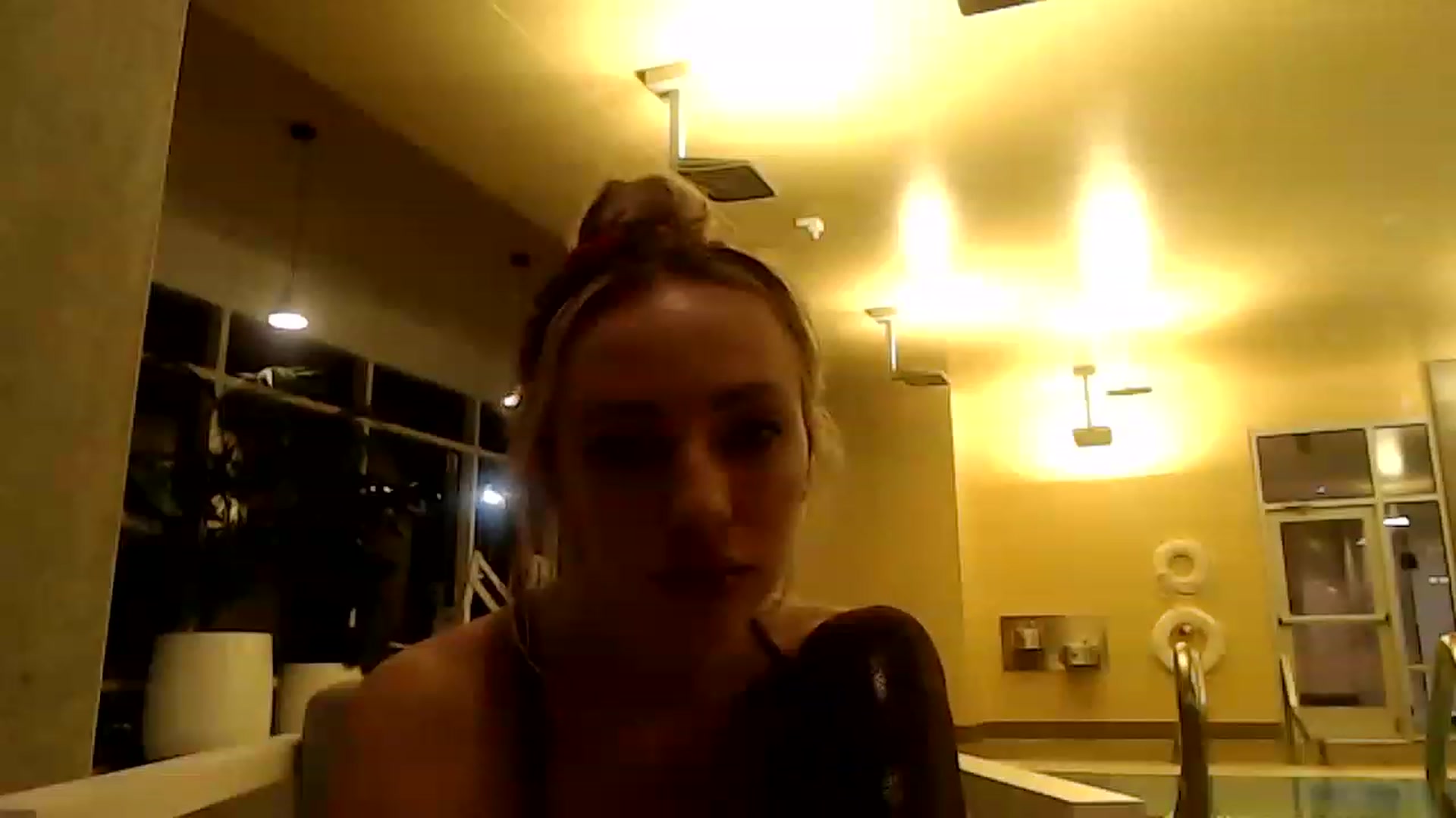 Gallery image thumbnail from AnaFoxx's myfreecams stream on, 12/12/2022, 09:42 image 19 of 20