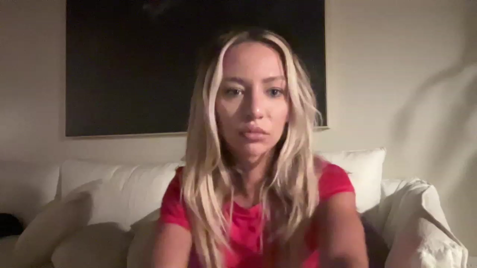 Gallery image thumbnail from AnaFoxx's myfreecams stream on, 12/18/2022, 06:52 image 18 of 20