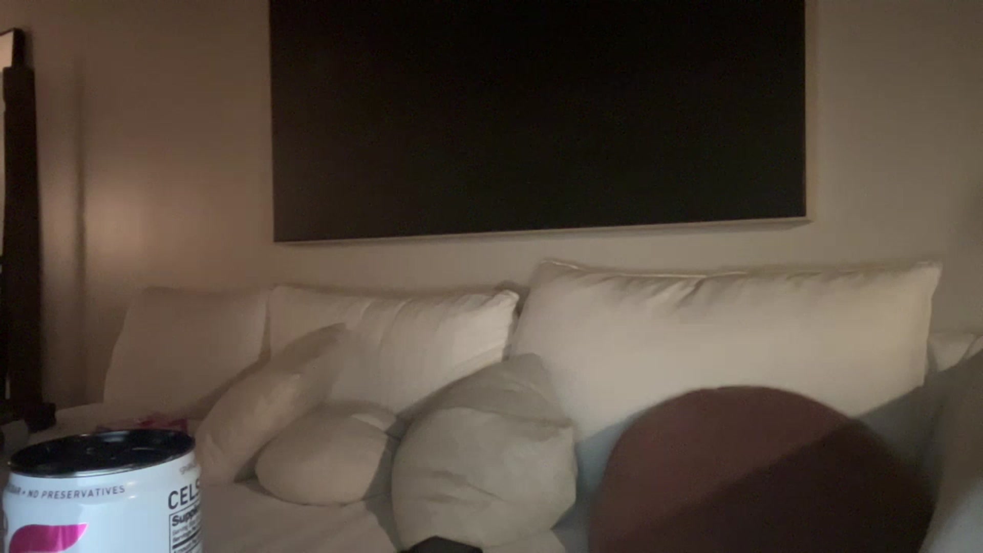 Gallery image thumbnail from AnaFoxx's myfreecams stream on, 12/18/2022, 08:37 image 9 of 20