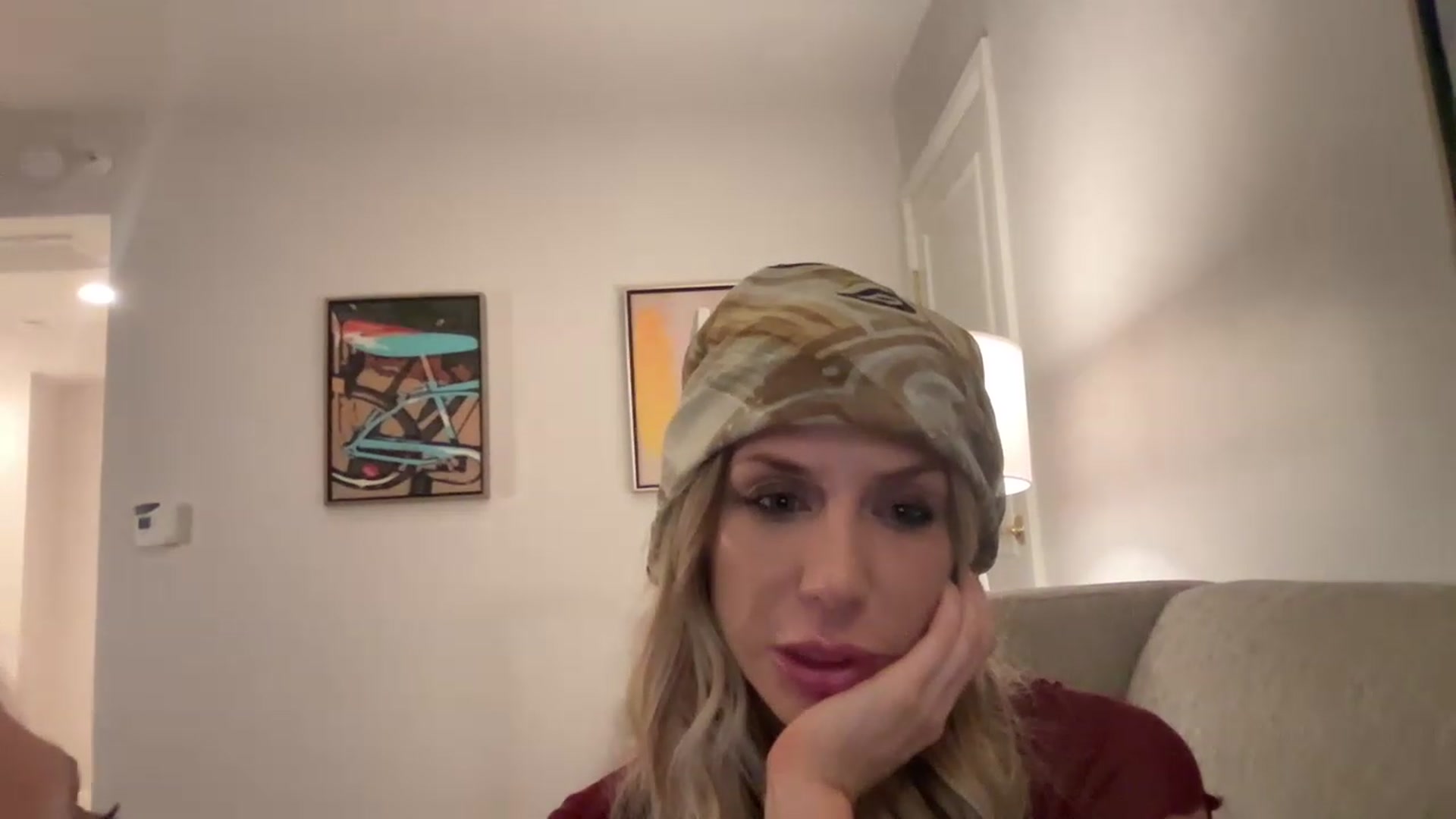 Gallery image thumbnail from AnaFoxx's myfreecams stream on, 12/24/2022, 12:13 image 20 of 20