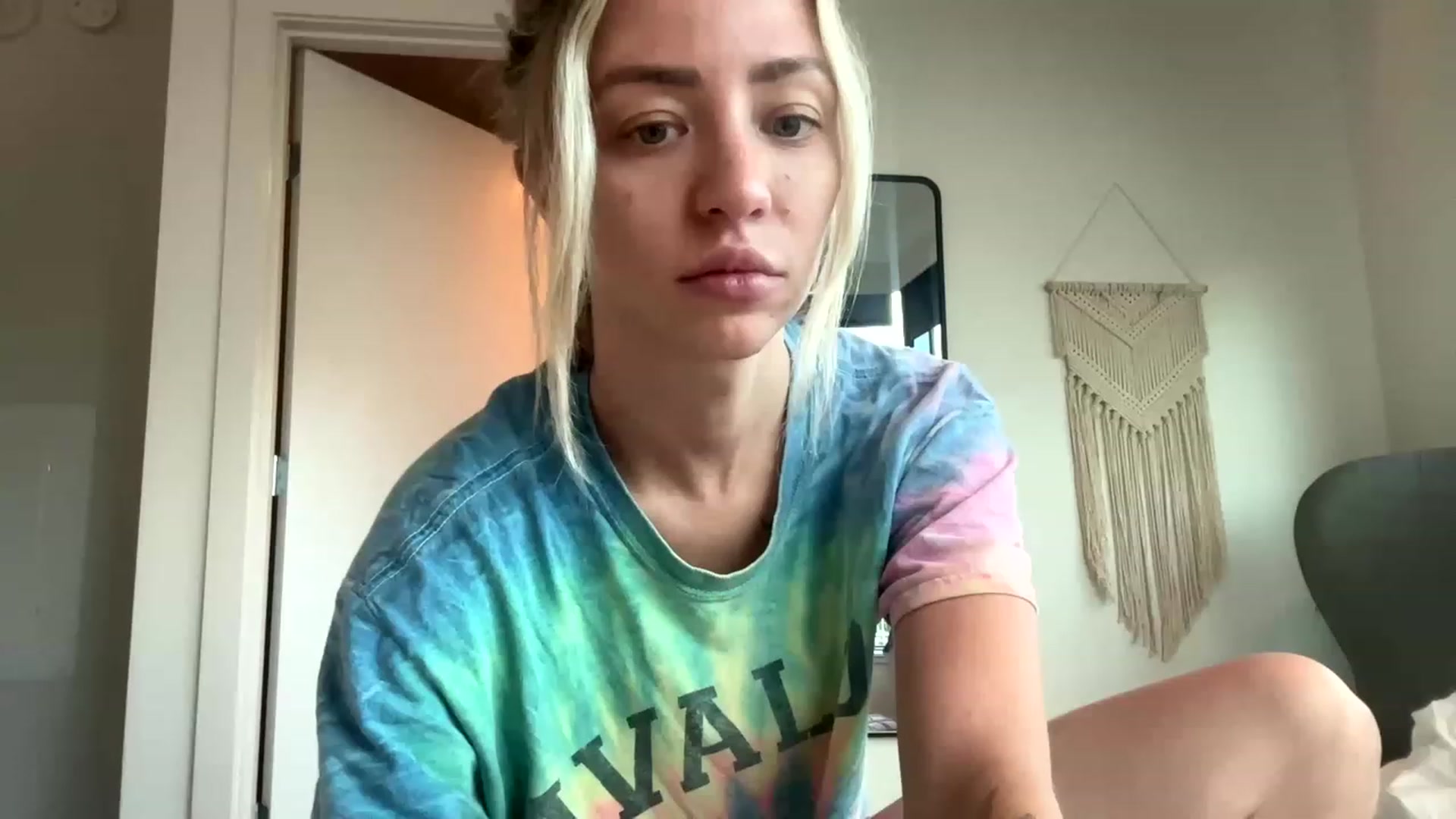 Gallery image thumbnail from AnaFoxx's myfreecams stream on, 01/11/2023, 24:26 image 10 of 20