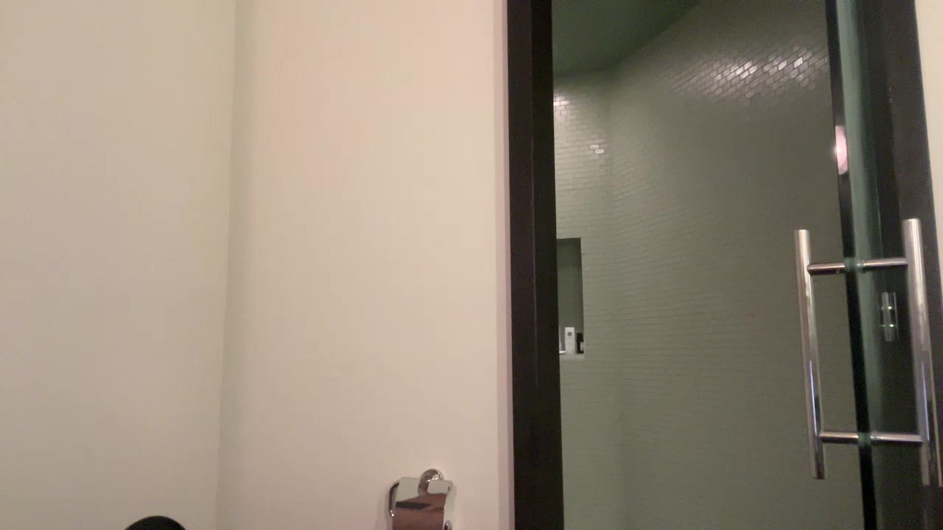 Gallery image thumbnail from AnaFoxx's myfreecams stream on, 03/01/2023, 12:36 image 4 of 20