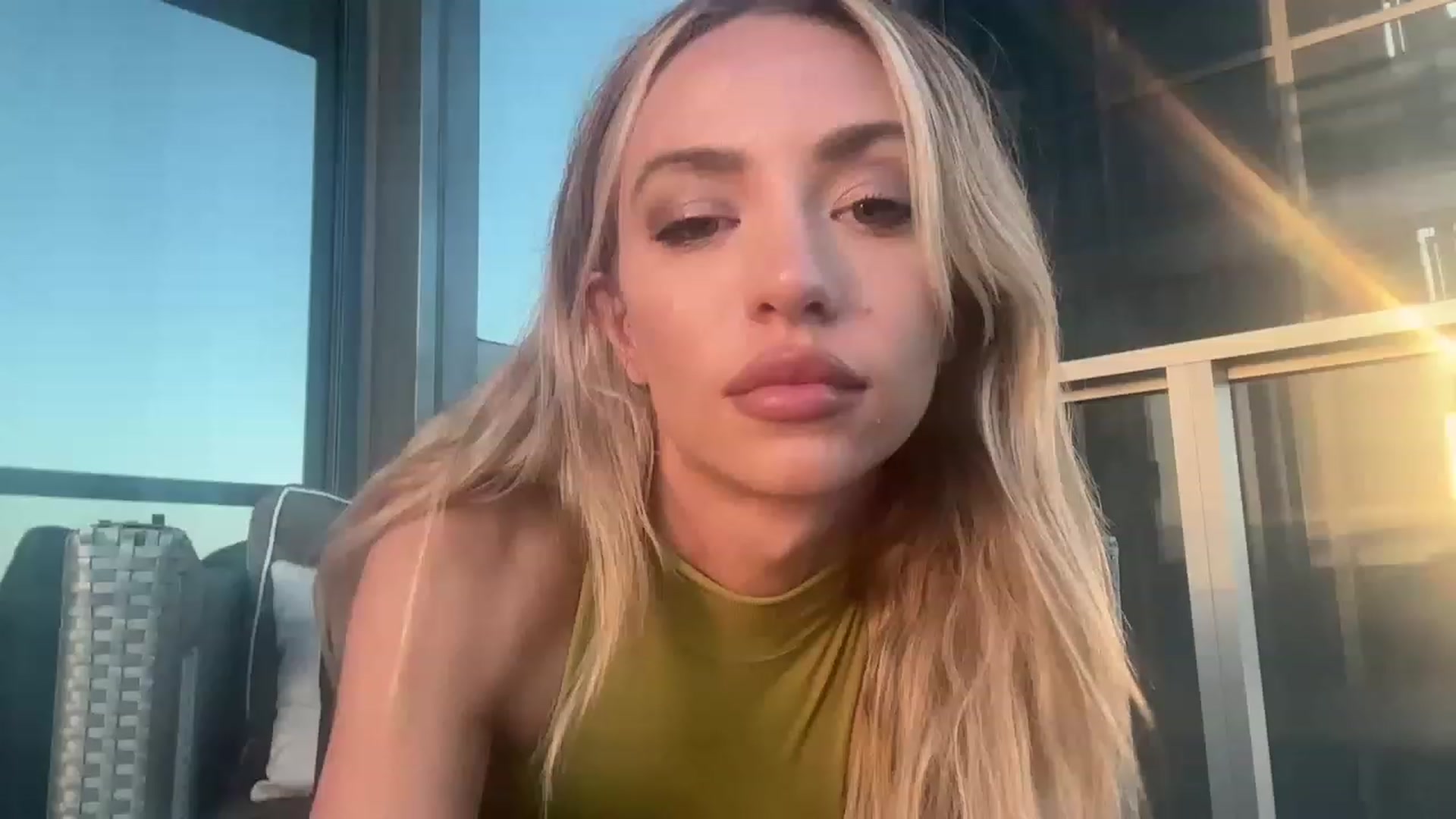 Gallery image thumbnail from AnaFoxx's myfreecams stream on, 03/10/2023, 23:53 image 1 of 20