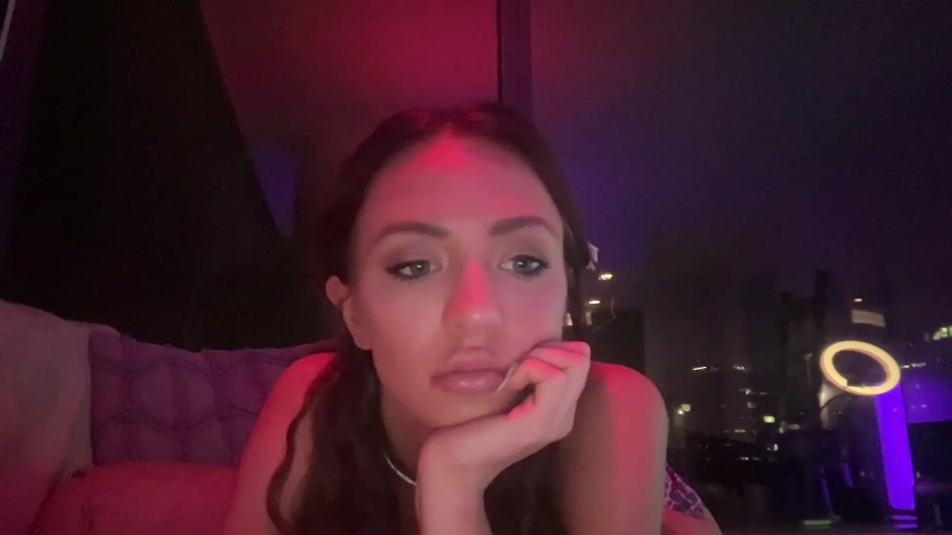 Gallery image thumbnail from AnaFoxx's myfreecams stream on, 04/24/2023, 12:08 image 15 of 20
