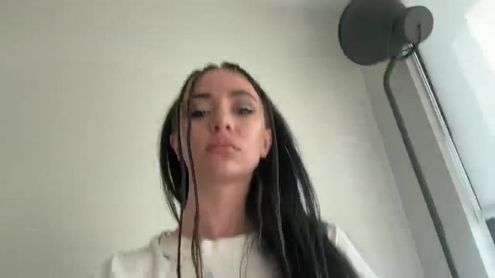 Gallery image thumbnail from AnaFoxx's myfreecams stream on, 09/08/2023, 13:25 image 10 of 20