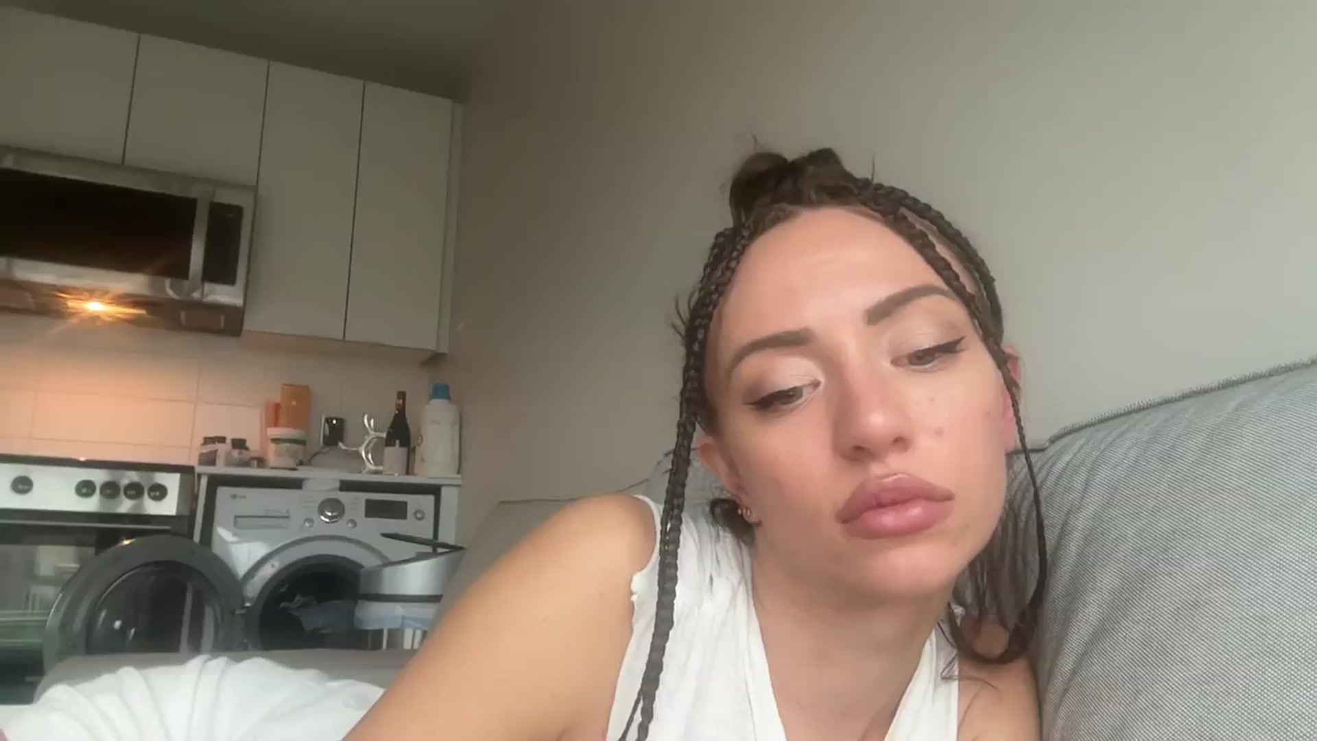 Gallery image thumbnail from AnaFoxx's myfreecams stream on, 09/10/2023, 12:23 image 4 of 20