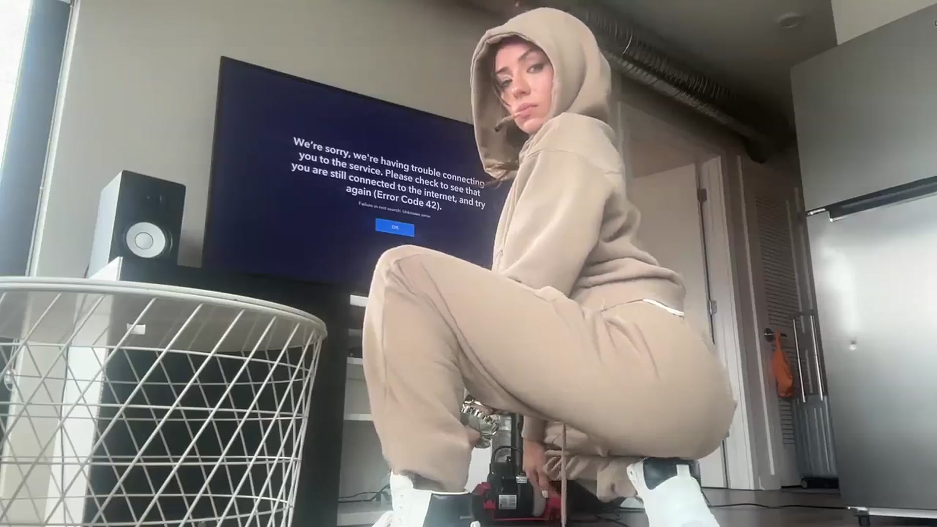 Gallery image thumbnail from AnaFoxx's myfreecams stream on, 09/29/2023, 14:24 image 9 of 20