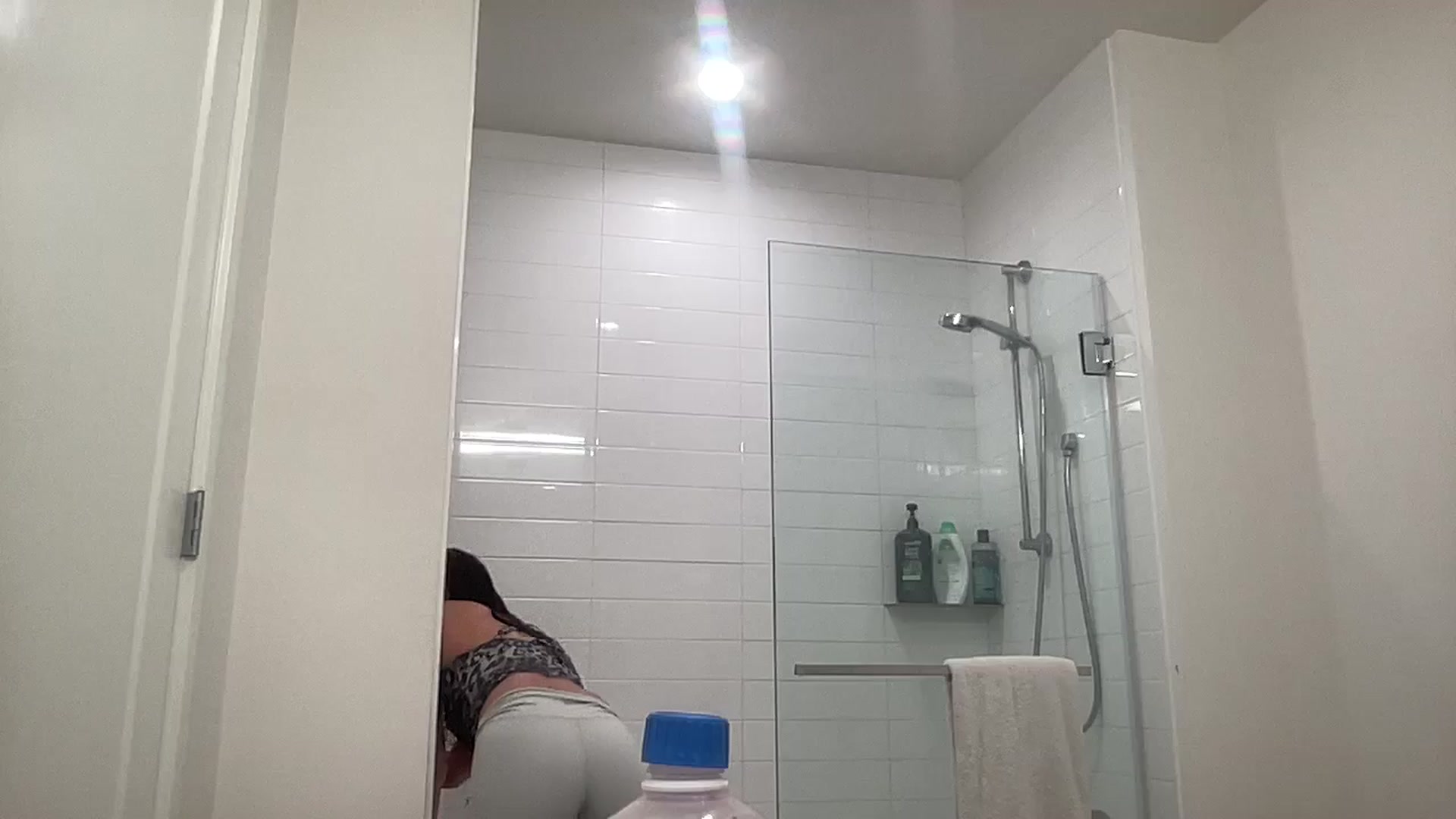 Gallery image thumbnail from AnaFoxx's myfreecams stream on, 06/04/2024, 07:28 image 10 of 20