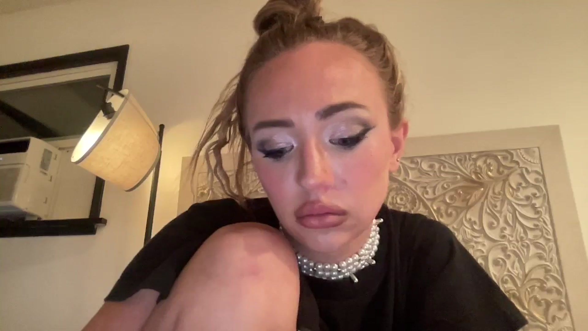 Gallery image thumbnail from AnaFoxx's myfreecams stream on, 10/15/2024, 09:03 image 14 of 20