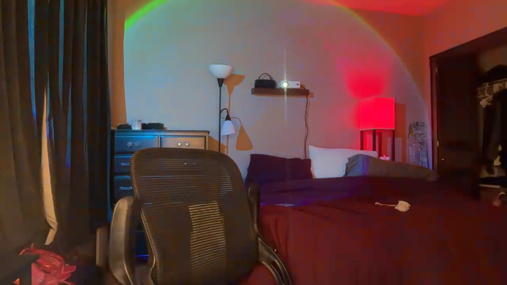Gallery image thumbnail from AnaFoxx's myfreecams stream on, 06/22/2026, 08:55 image 15 of 20