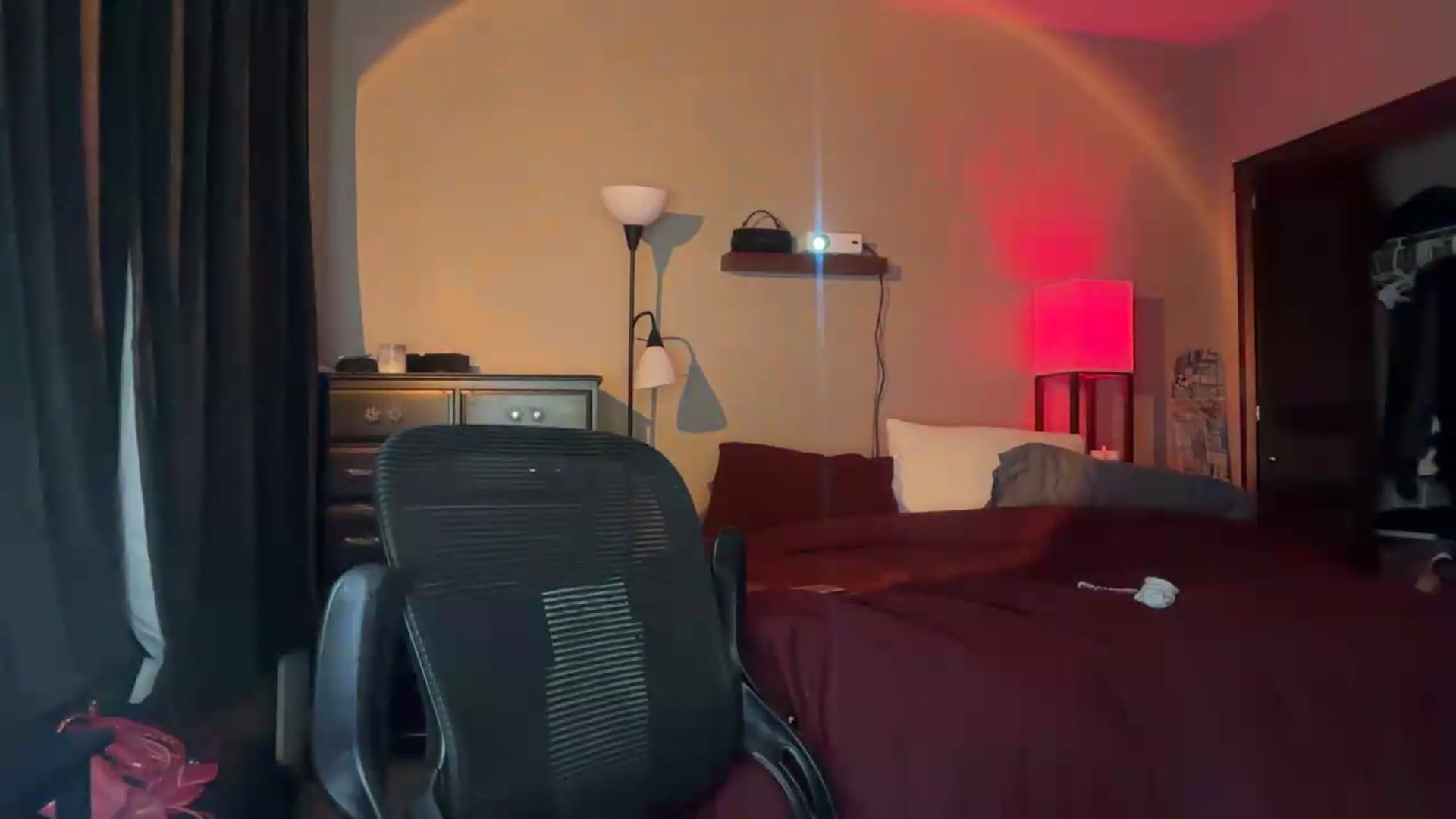 Gallery image thumbnail from AnaFoxx's myfreecams stream on, 06/22/2026, 08:55 image 20 of 20