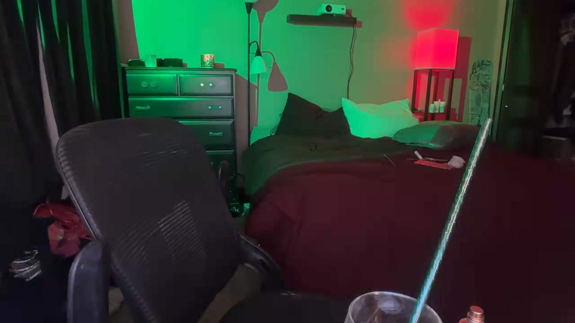 Gallery image thumbnail from AnaFoxx's myfreecams stream on, 06/22/2026, 11:25 image 19 of 20