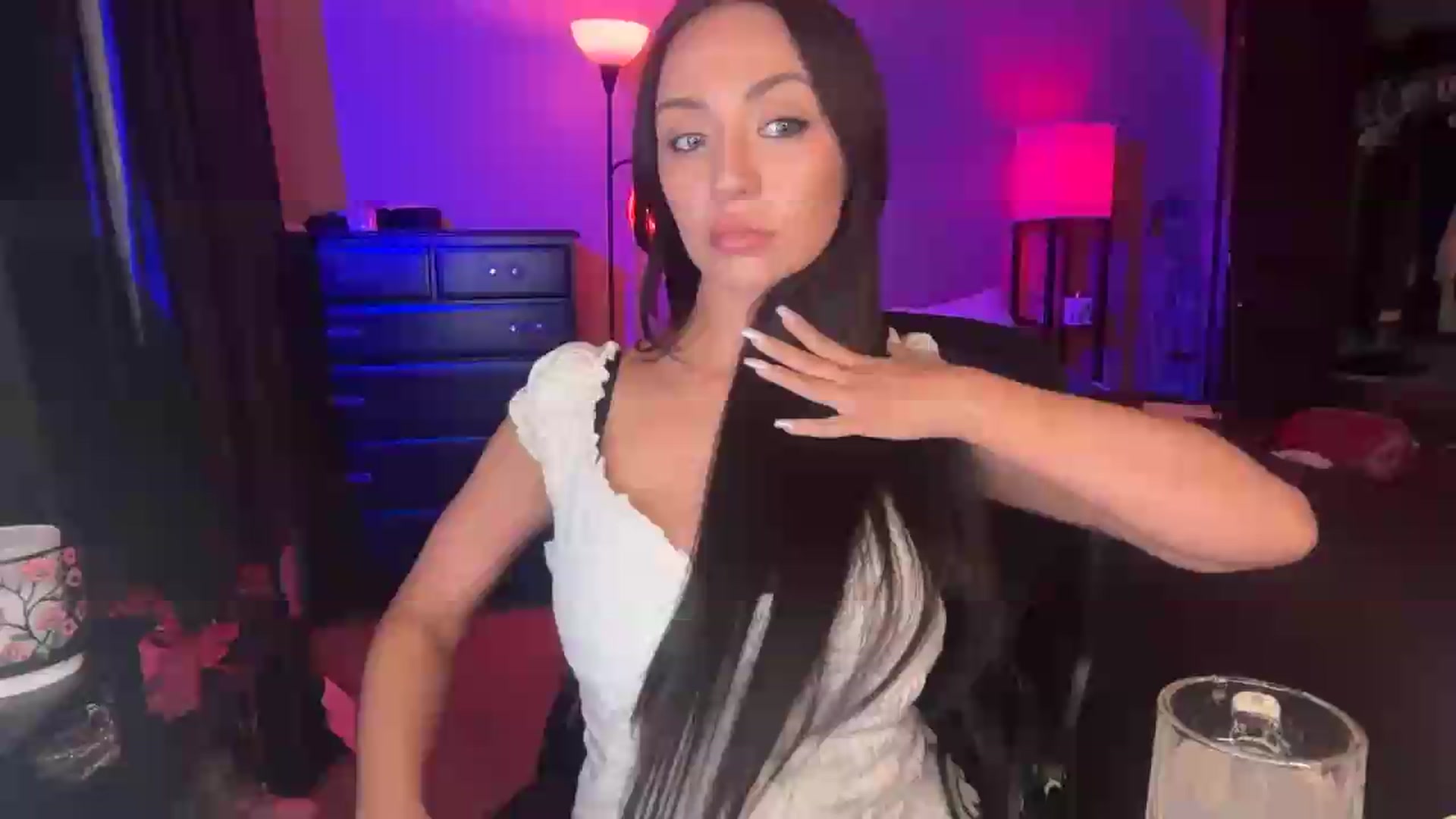 Gallery image thumbnail from AnaFoxx's myfreecams stream on, 06/23/2026, 10:21 image 1 of 20