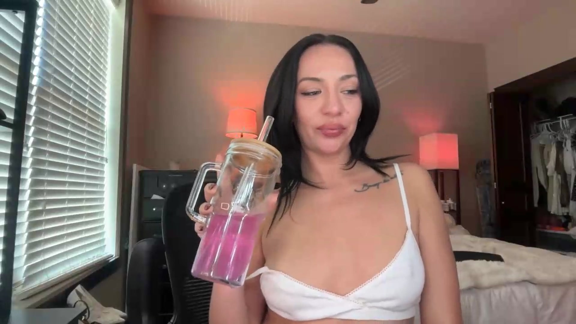 Gallery image thumbnail from AnaFoxx's myfreecams stream on, 07/31/2026, 16:05 image 3 of 20