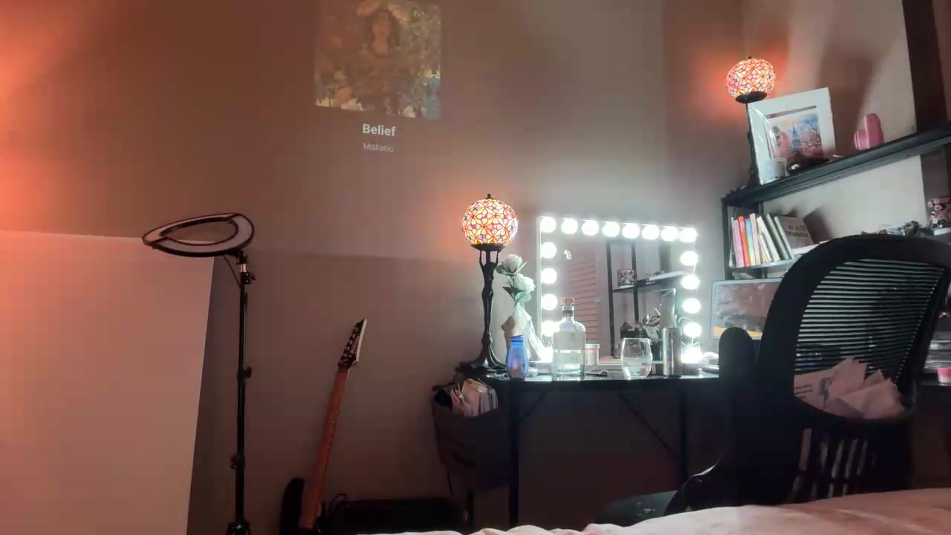Gallery image thumbnail from AnaFoxx's myfreecams stream on, 08/12/2026, 11:27 image 20 of 20