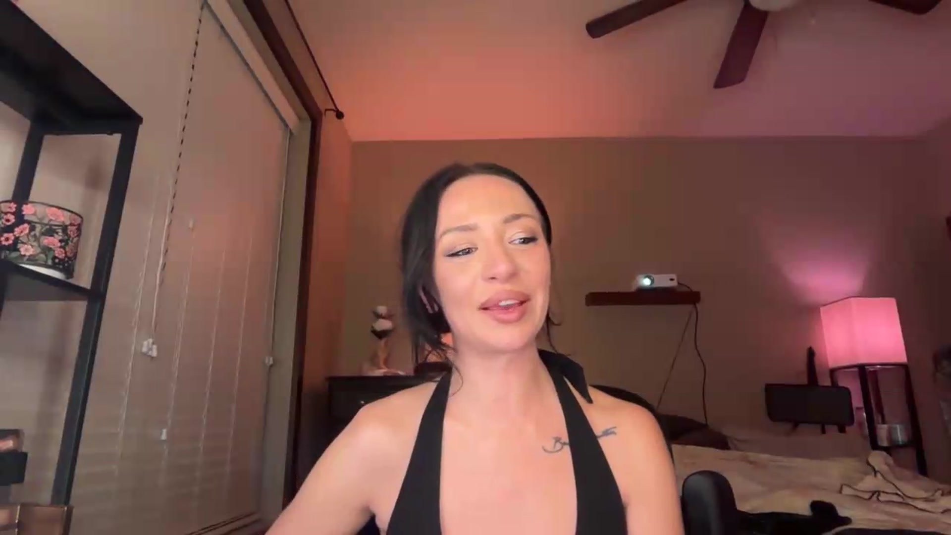 Gallery image thumbnail from AnaFoxx's myfreecams stream on, 08/14/2026, 10:00 image 5 of 20
