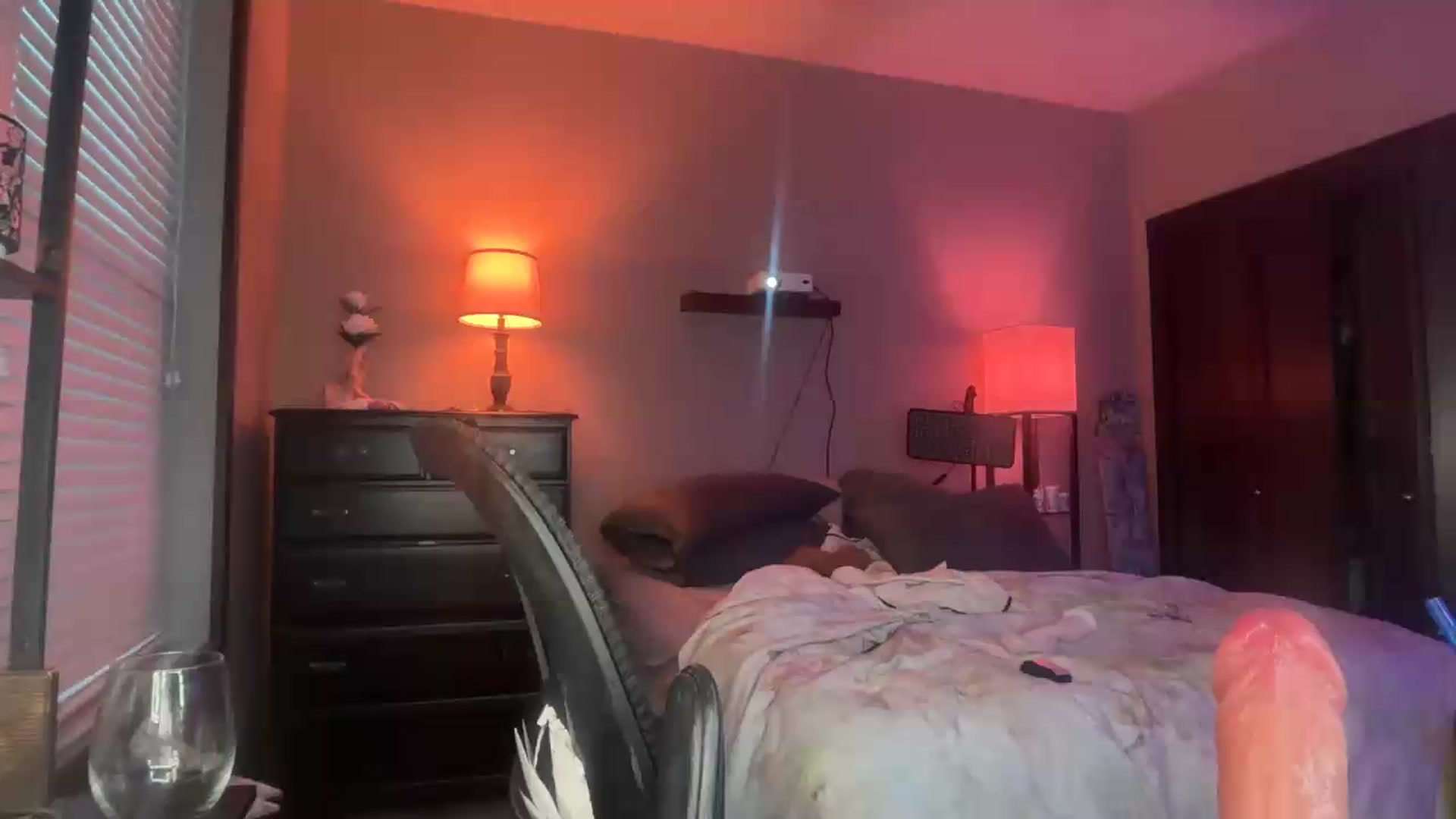Gallery image thumbnail from AnaFoxx's myfreecams stream on, 08/16/2026, 13:19 image 5 of 20