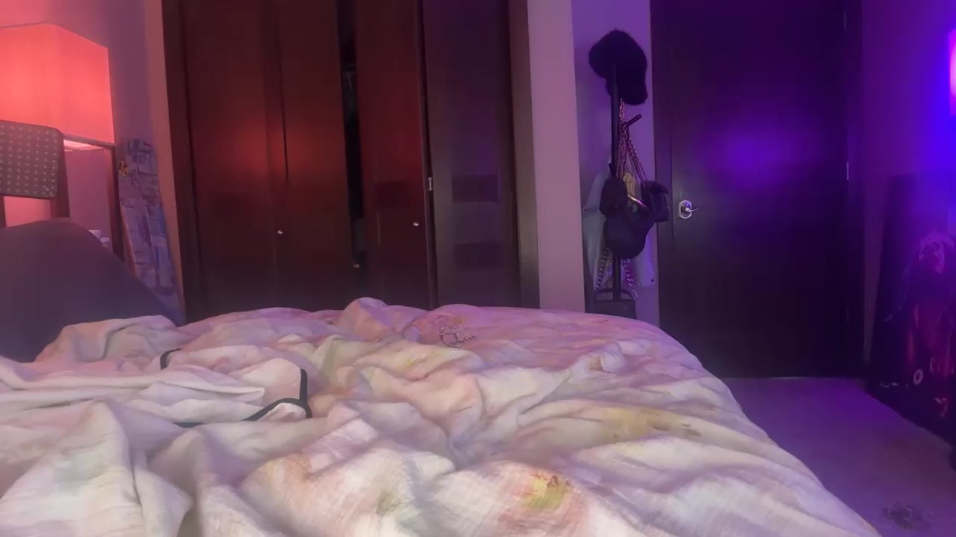 Gallery image thumbnail from AnaFoxx's myfreecams stream on, 08/16/2026, 13:19 image 12 of 20
