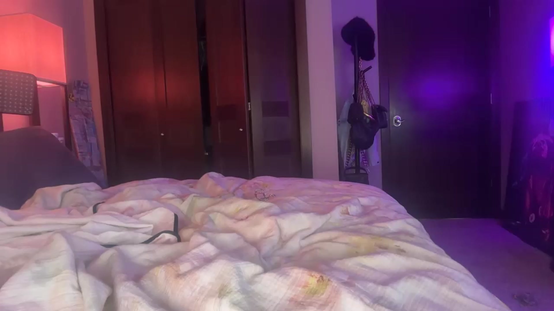 Gallery image thumbnail from AnaFoxx's myfreecams stream on, 08/16/2026, 13:19 image 11 of 20