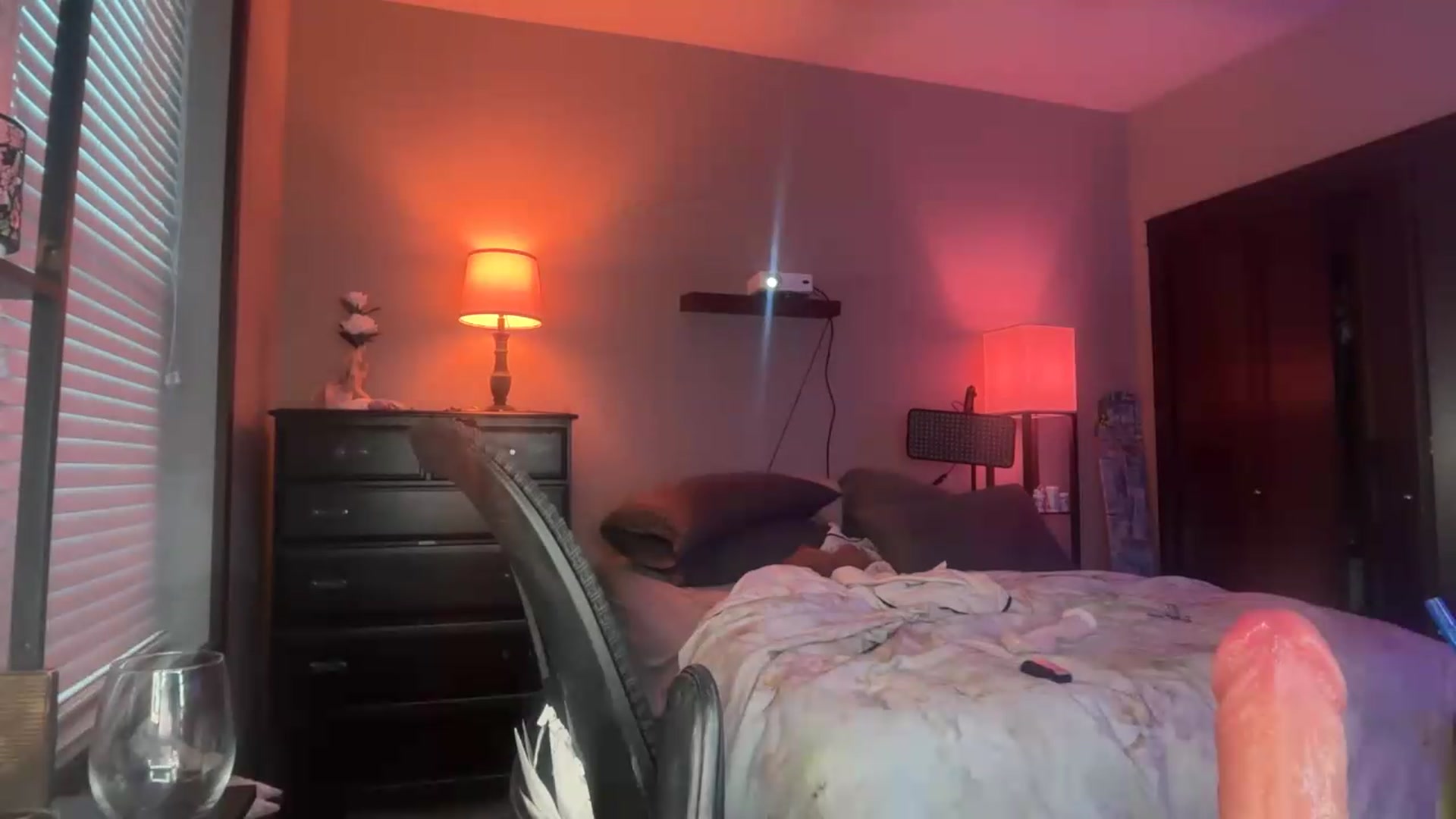 Gallery image thumbnail from AnaFoxx's myfreecams stream on, 08/16/2026, 13:19 image 6 of 20