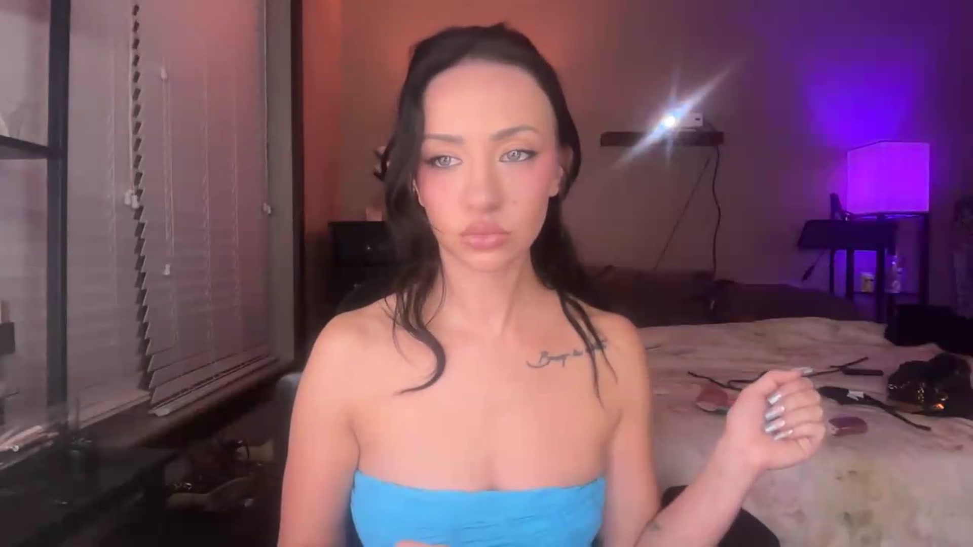 Gallery image thumbnail from AnaFoxx's myfreecams stream on, 08/30/2026, 10:53 image 7 of 20