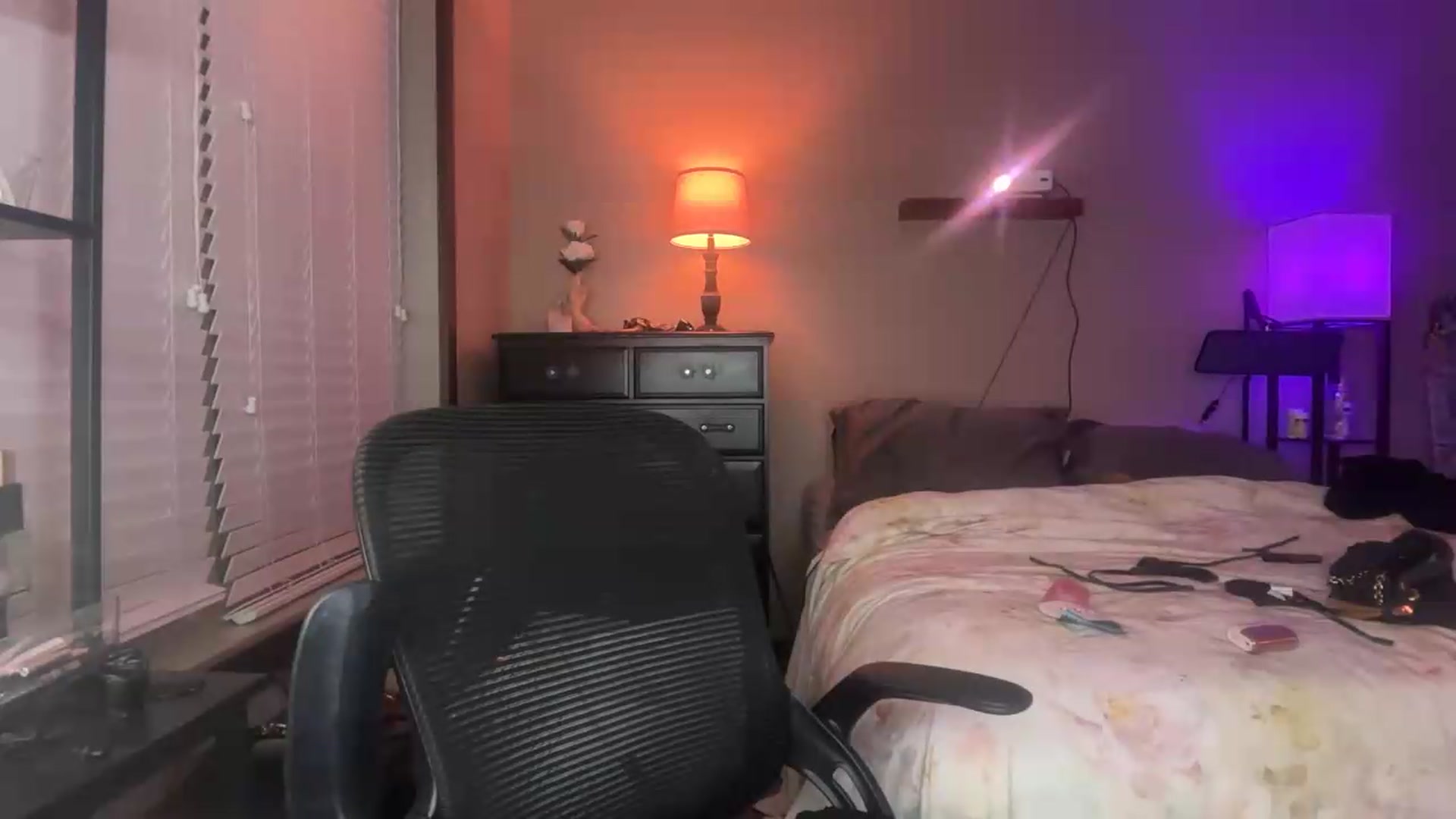 Gallery image thumbnail from AnaFoxx's myfreecams stream on, 08/30/2026, 10:53 image 14 of 20