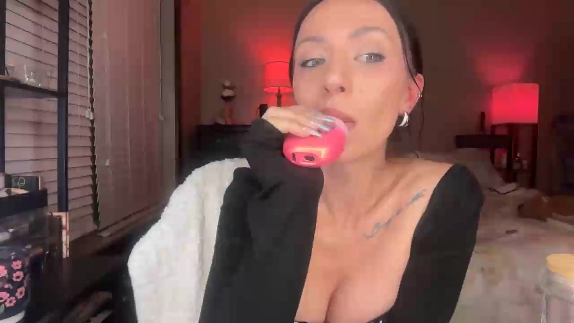 Gallery image thumbnail from AnaFoxx's myfreecams stream on, 09/01/2026, 10:43 image 2 of 20