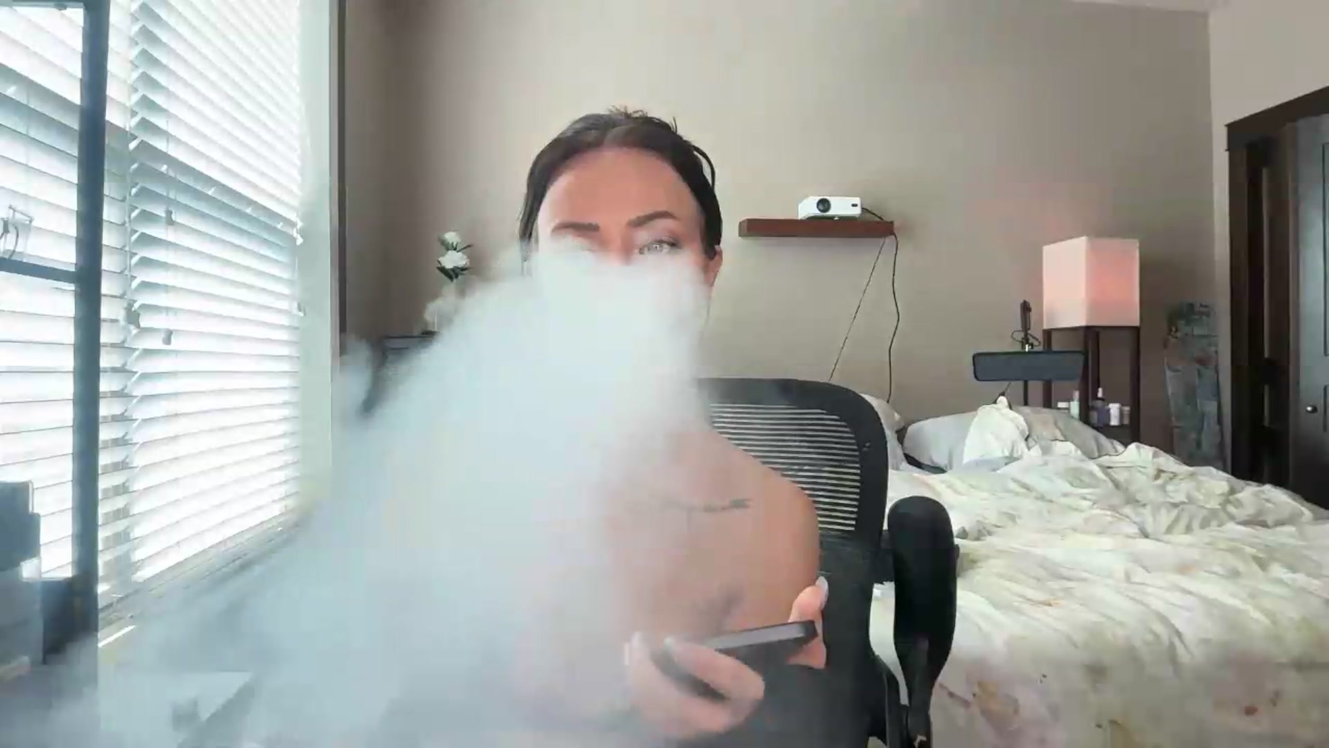 Gallery image thumbnail from AnaFoxx's myfreecams stream on, 09/04/2026, 18:22 image 14 of 20