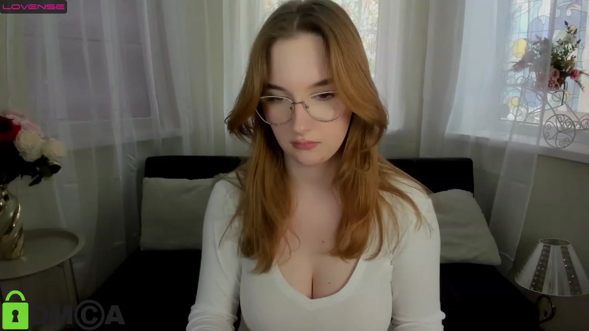 Gallery image thumbnail from AnaFoxy's myfreecams stream on, 04/05/2023, 09:32 image 17 of 20