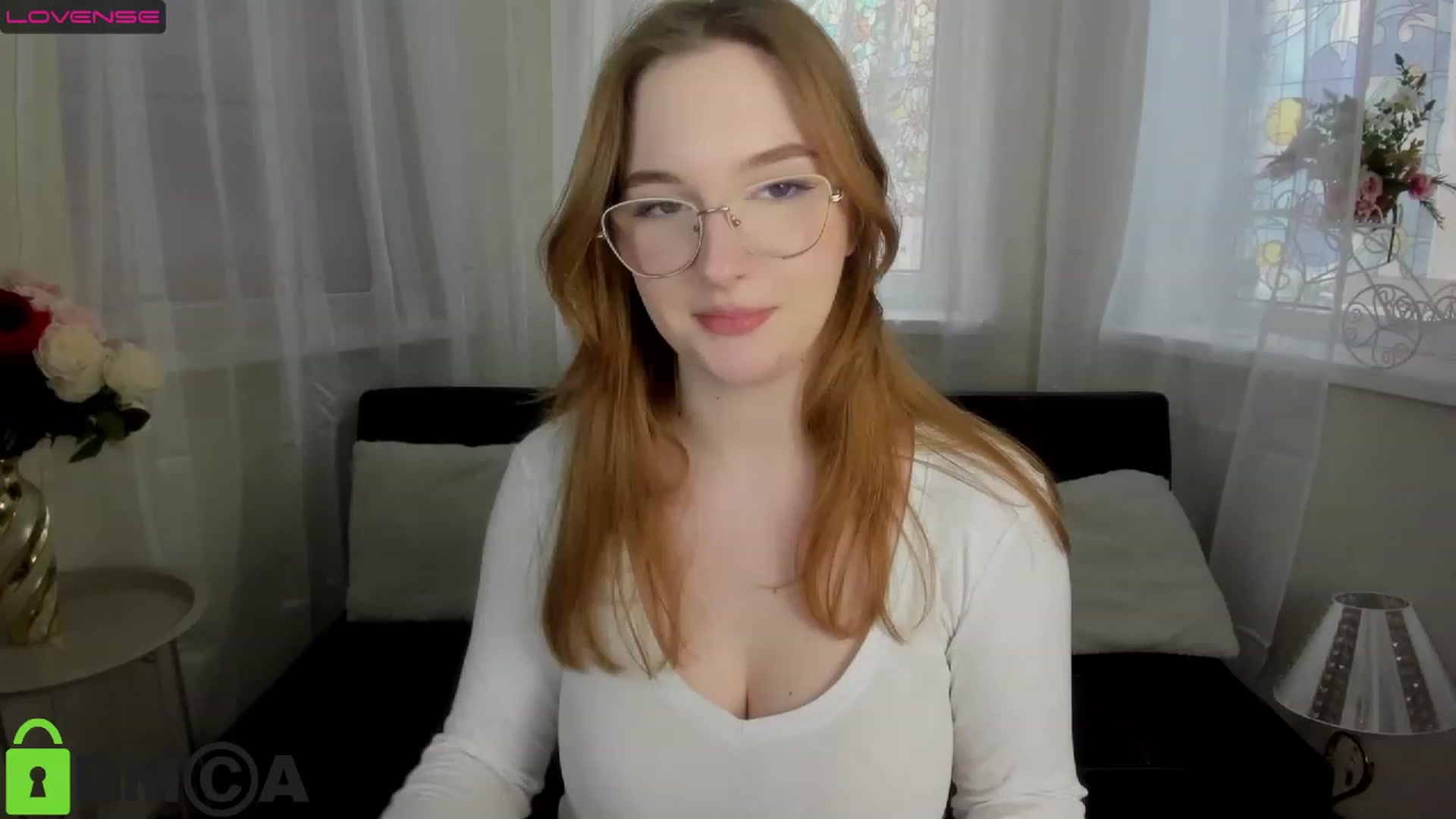 Gallery image thumbnail from AnaFoxy's myfreecams stream on, 04/05/2023, 09:32 image 2 of 20