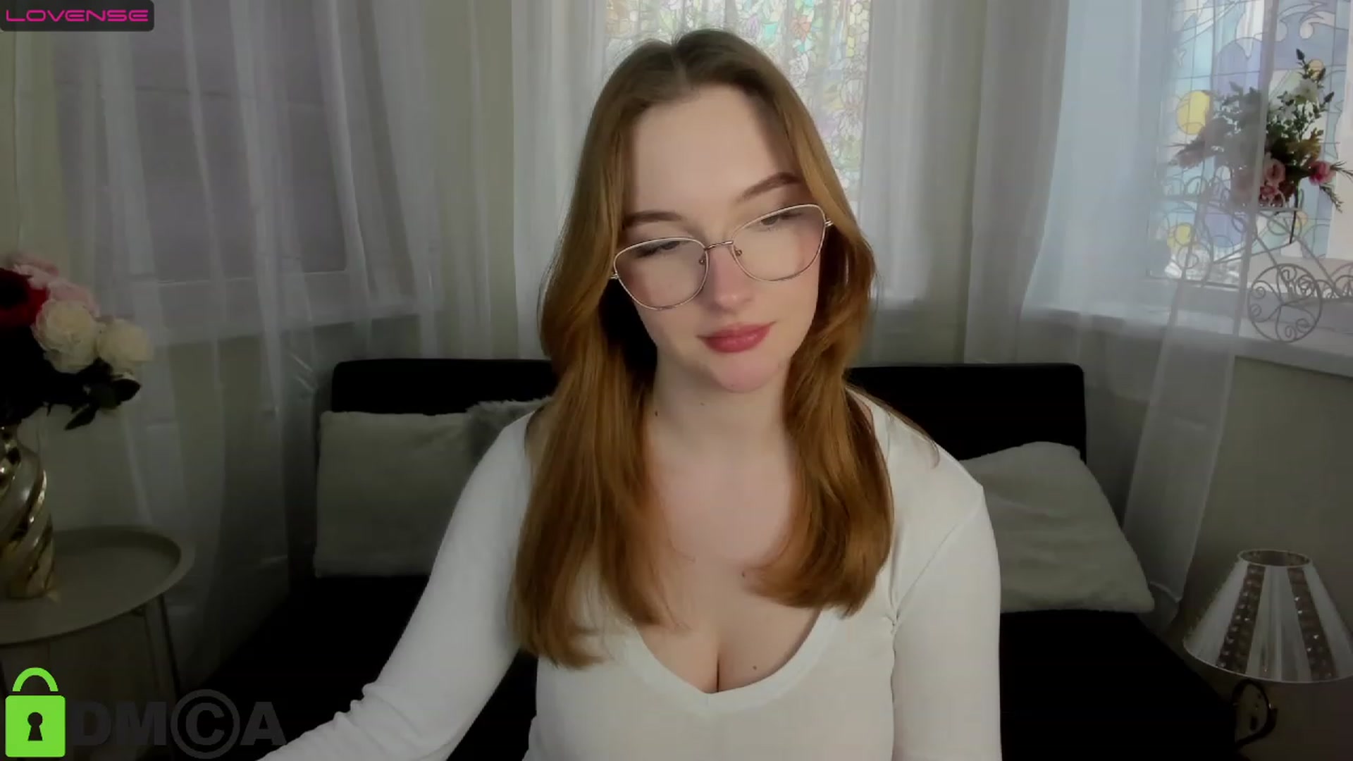 Gallery image thumbnail from AnaFoxy's myfreecams stream on, 04/05/2023, 10:47 image 13 of 20