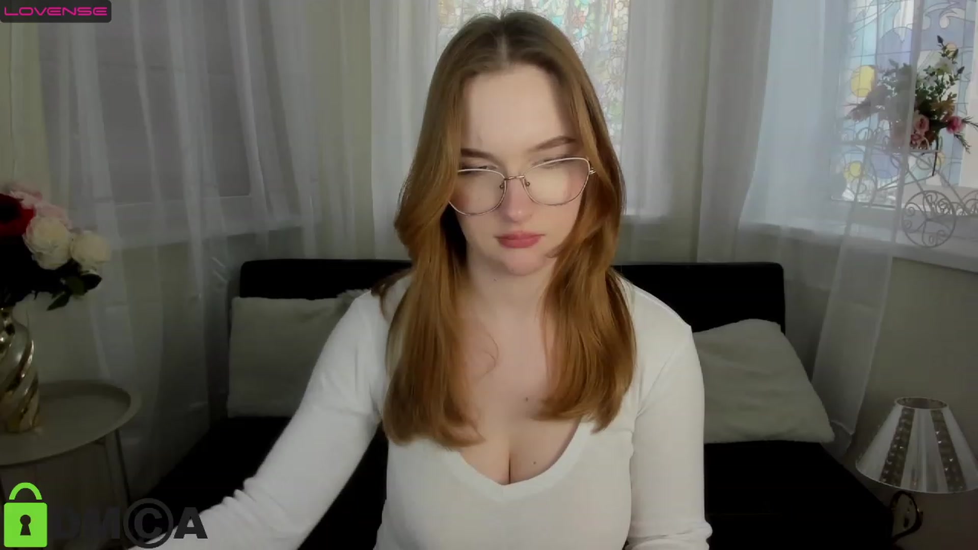 Gallery image thumbnail from AnaFoxy's myfreecams stream on, 04/05/2023, 10:47 image 8 of 20