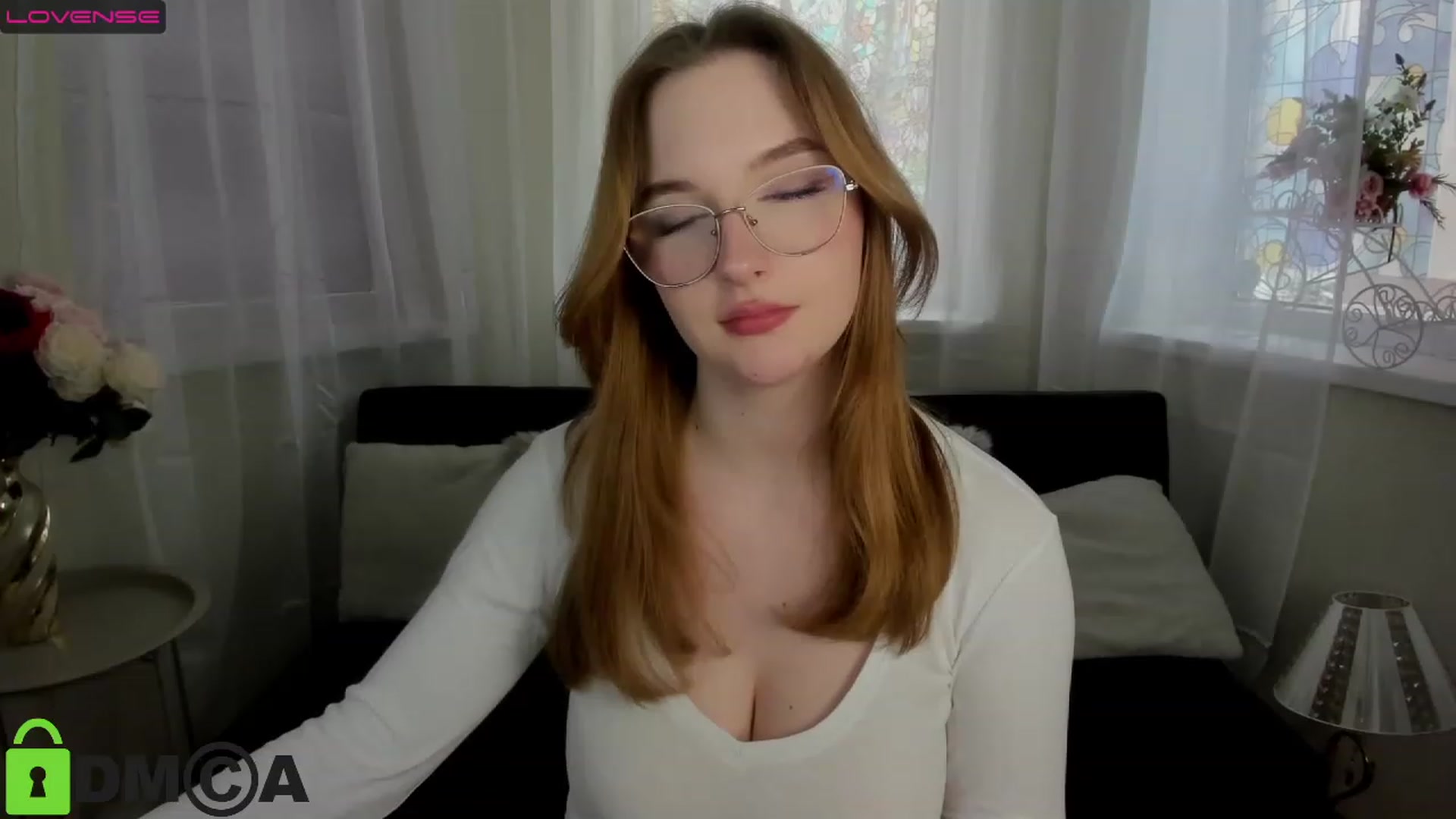 Gallery image thumbnail from AnaFoxy's myfreecams stream on, 04/05/2023, 10:47 image 18 of 20