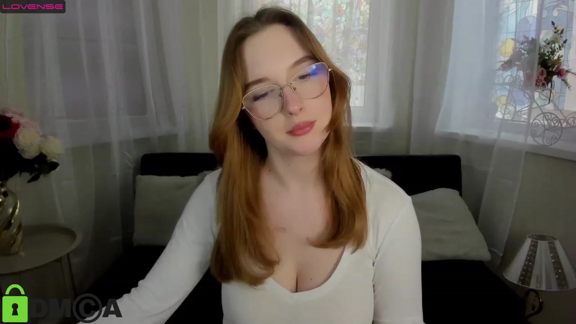 Gallery image thumbnail from AnaFoxy's myfreecams stream on, 04/05/2023, 10:47 image 17 of 20