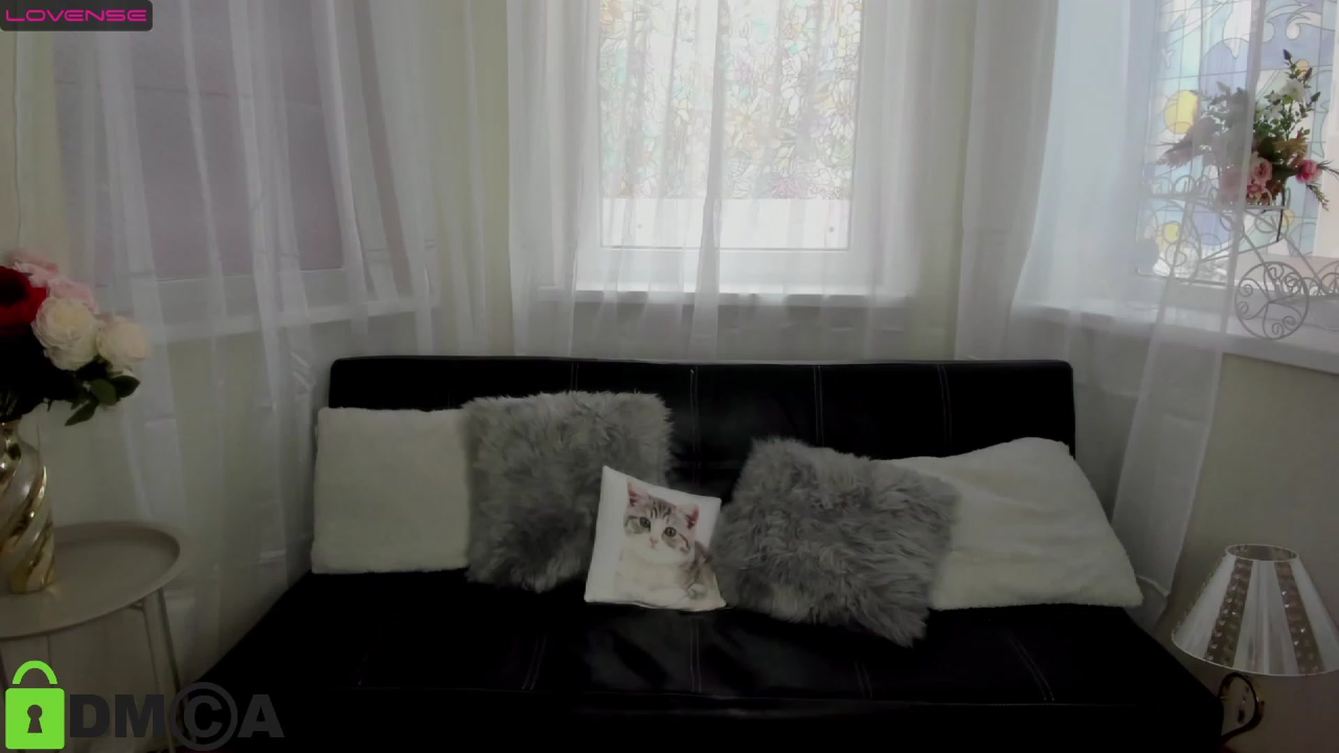 Gallery image thumbnail from AnaFoxy's myfreecams stream on, 04/05/2023, 10:47 image 14 of 20